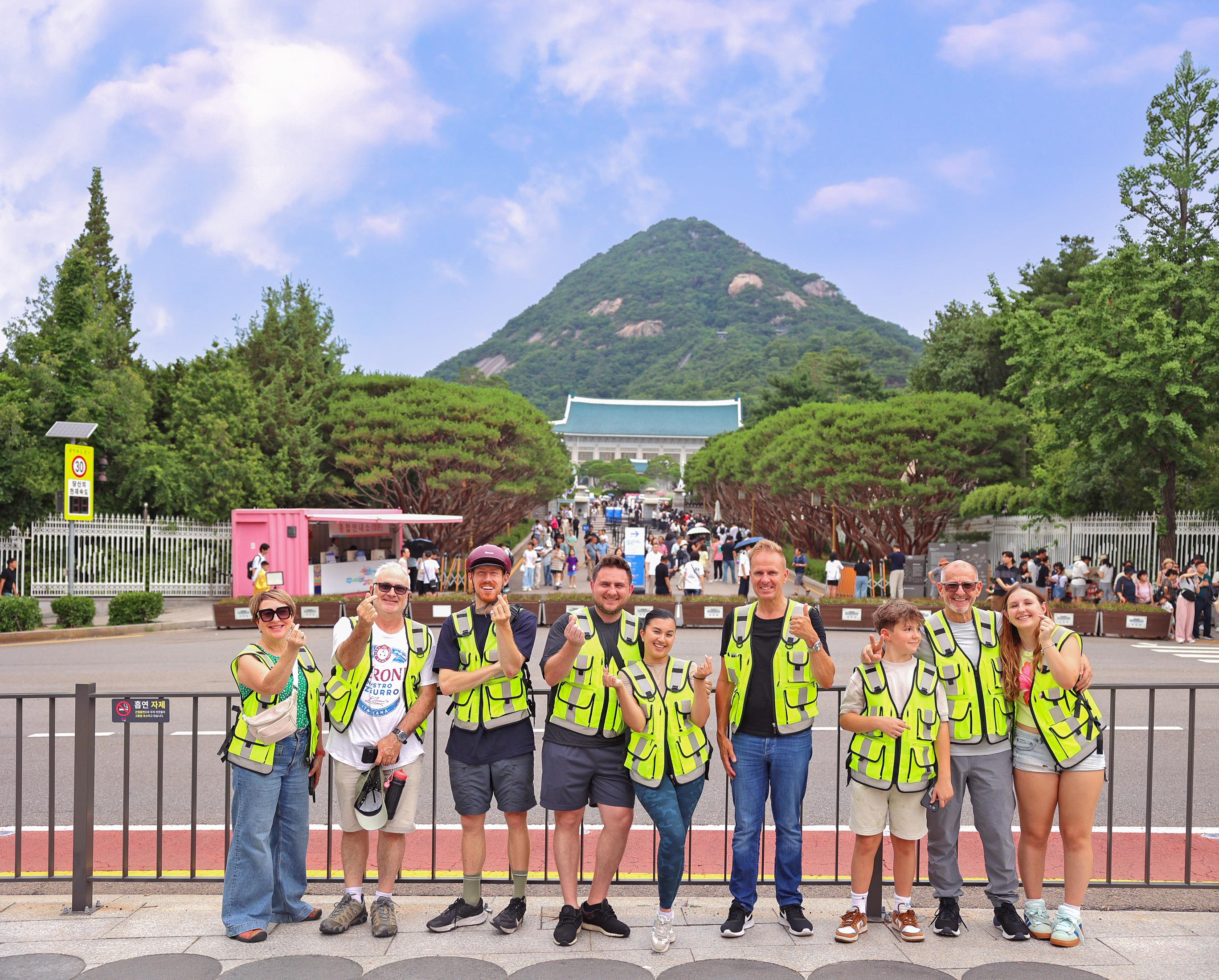 Seoul e-bike tour along the Han River cycle paths — image 15