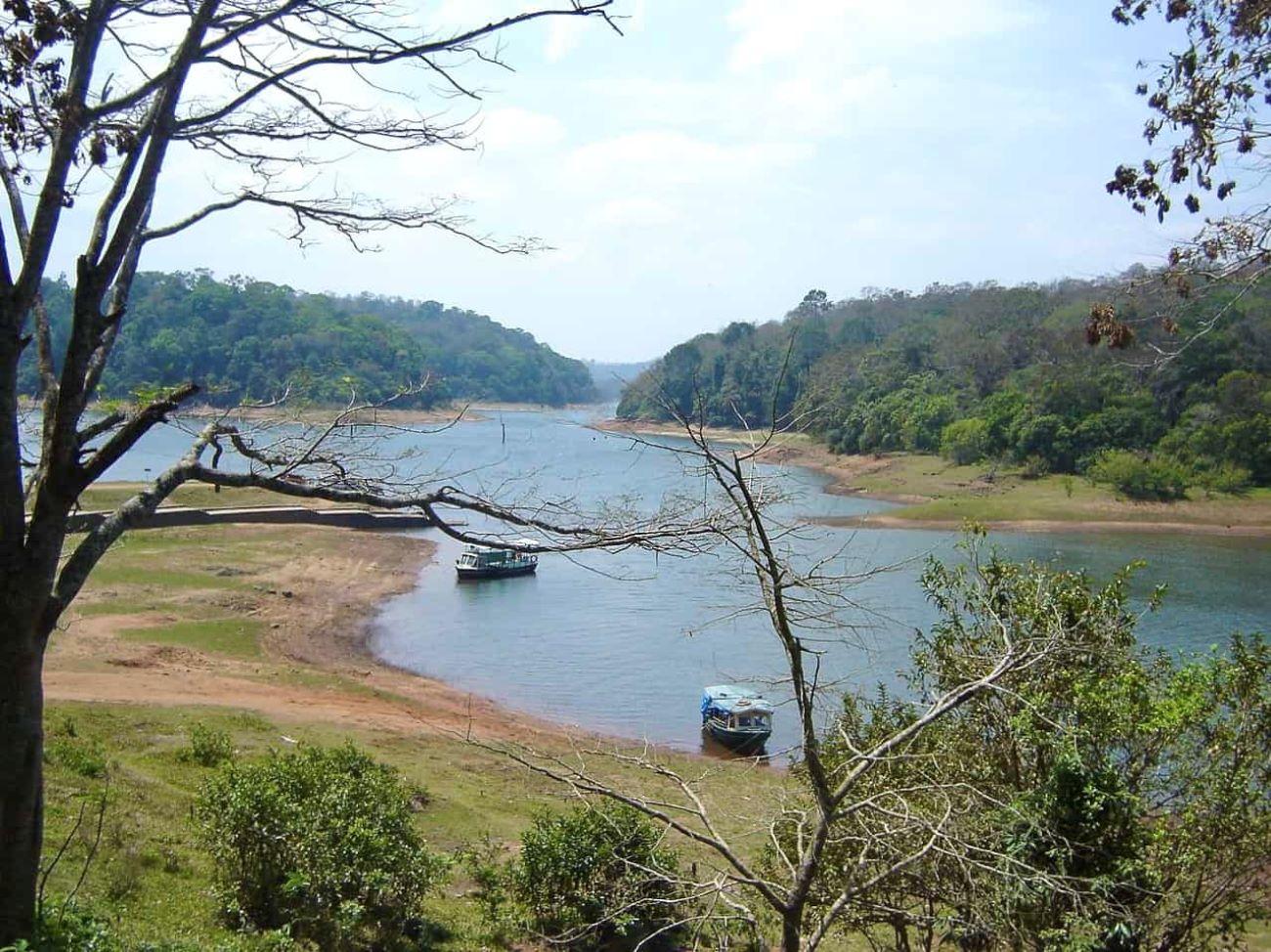 6-Day Kerala Backwaters and Houseboat Private Expedition