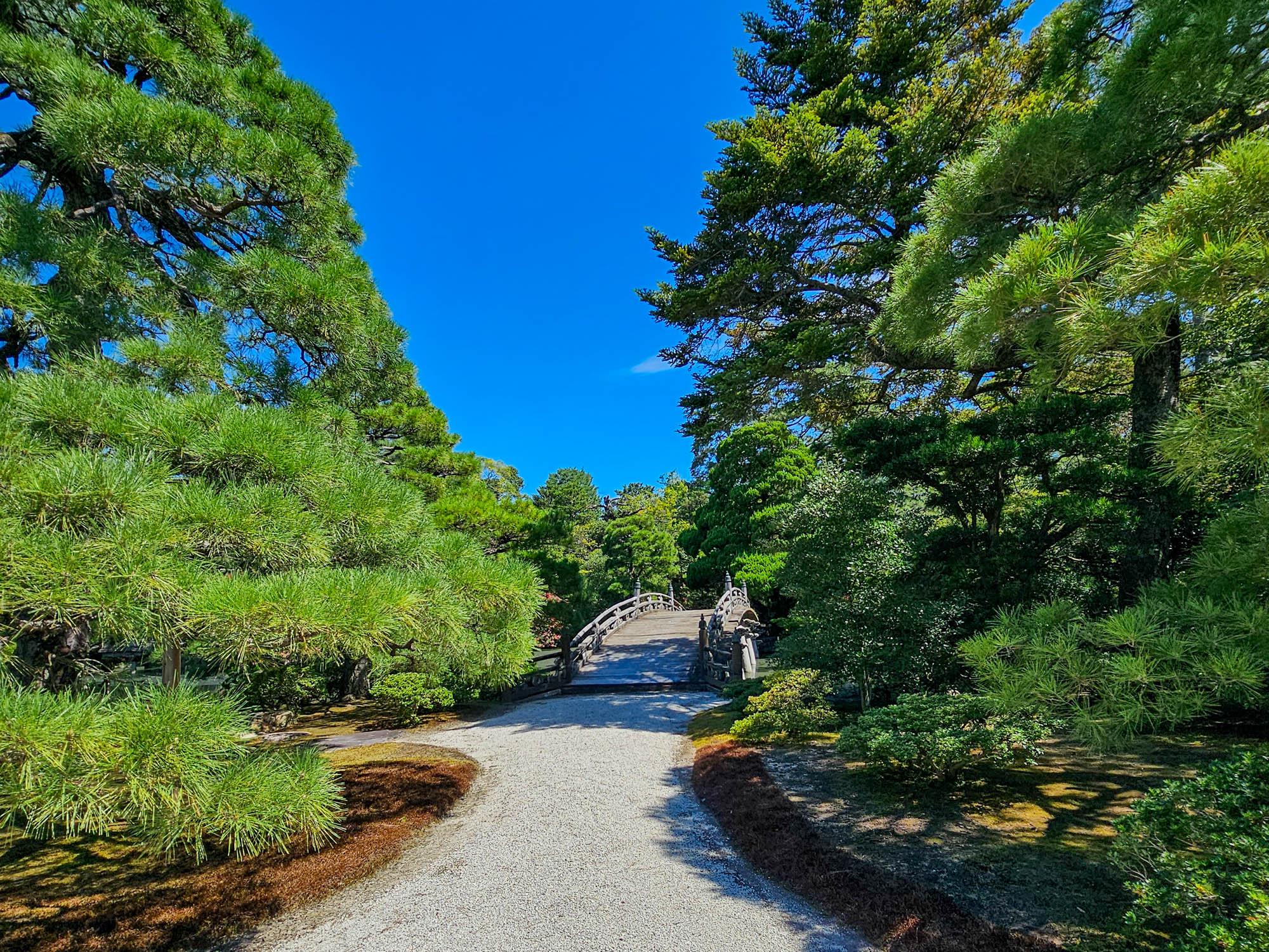 Kyoto Imperial Palace & Nijo Castle Walking Tour