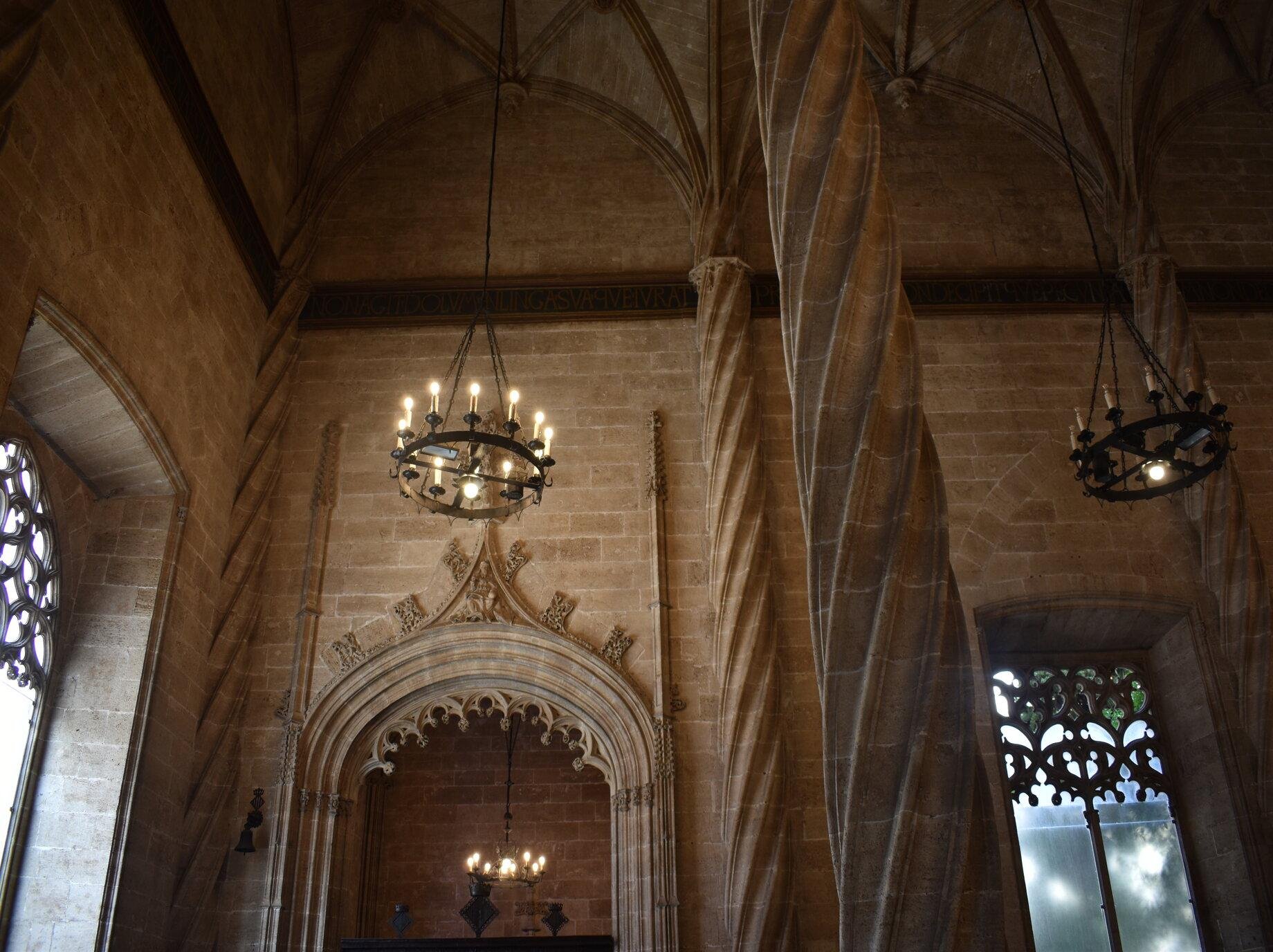 Valencia Historical Highlights: Cathedral, St. Nicholas & Silk Exchange