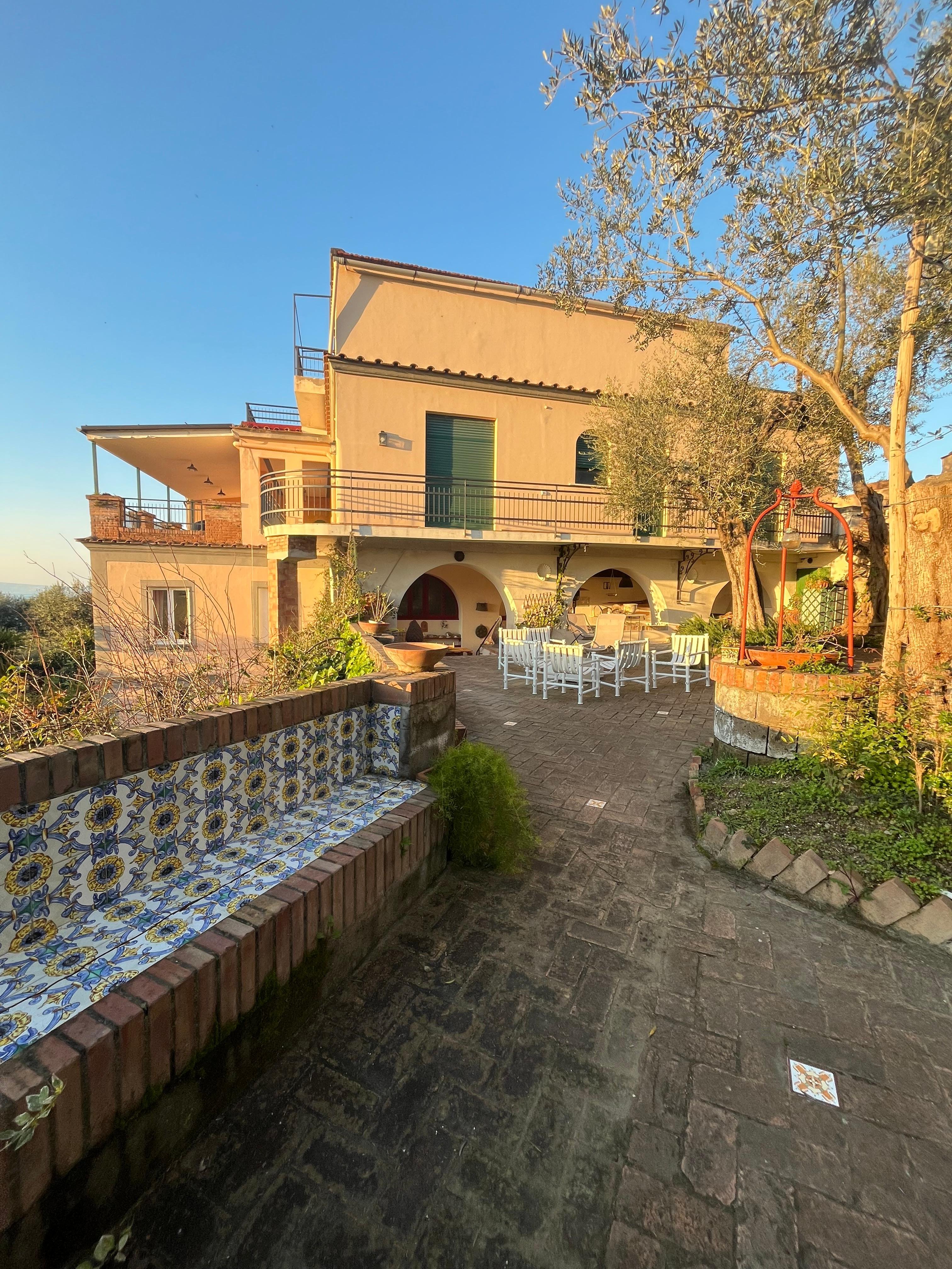 Sorrento Seaside Cooking Class & Sommelier Wine Pairing