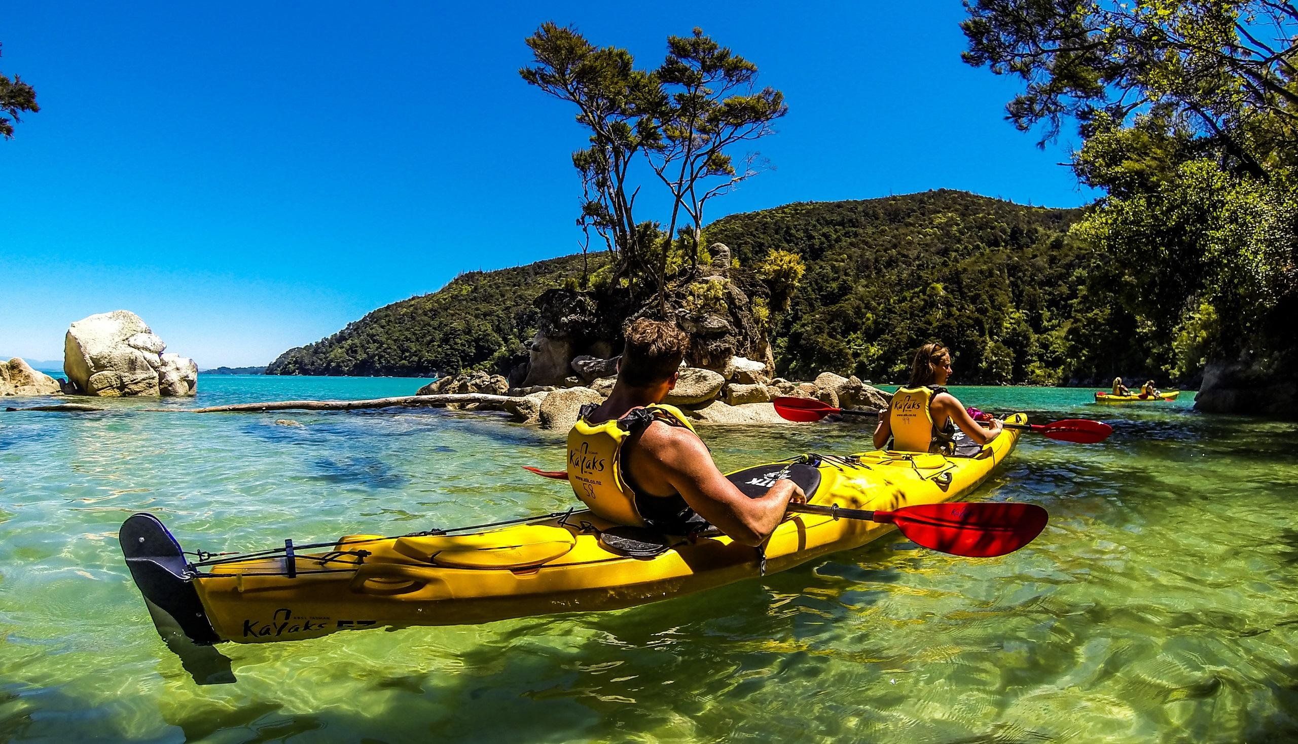 Marahau: Abel Tasman Kayaks Kayak and Walk