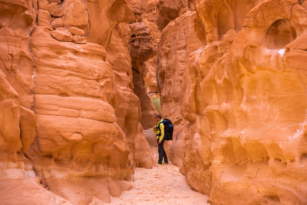 Sharm El-Sheikh: Colored Canyon, Blue Hole & Dahab Jeep Day Trip