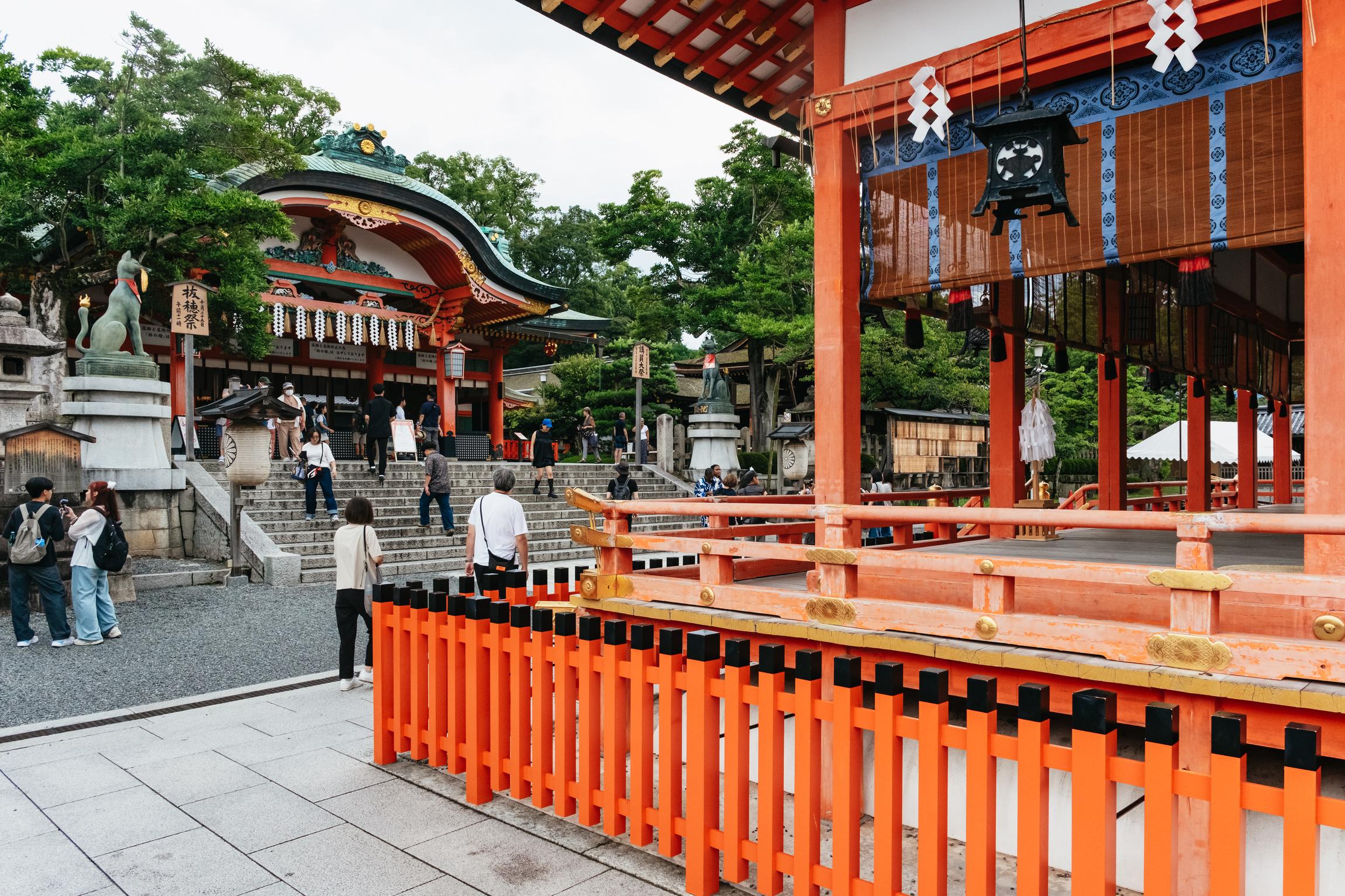 Kyoto in a Day: Bamboo Grove, Nijo Castle & Fushimi Inari Bus Tour