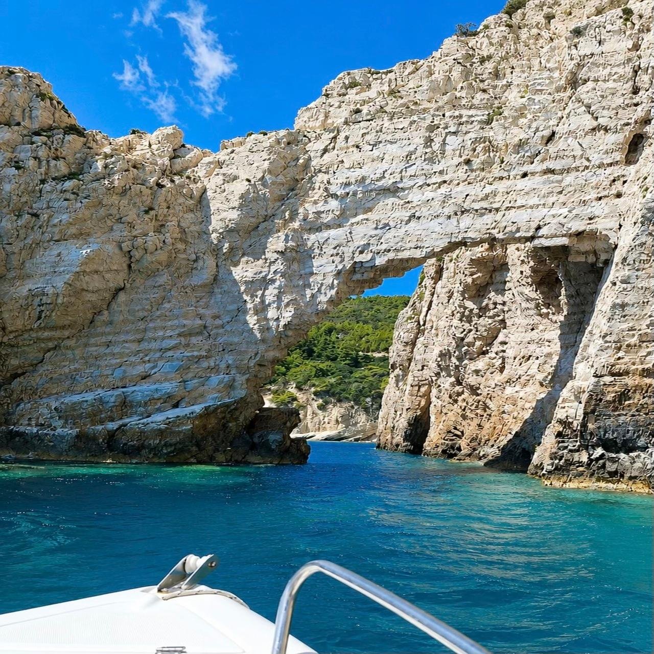 Full-Day Private Boat Rental: Zakynthos Southern Coast & Myzithres