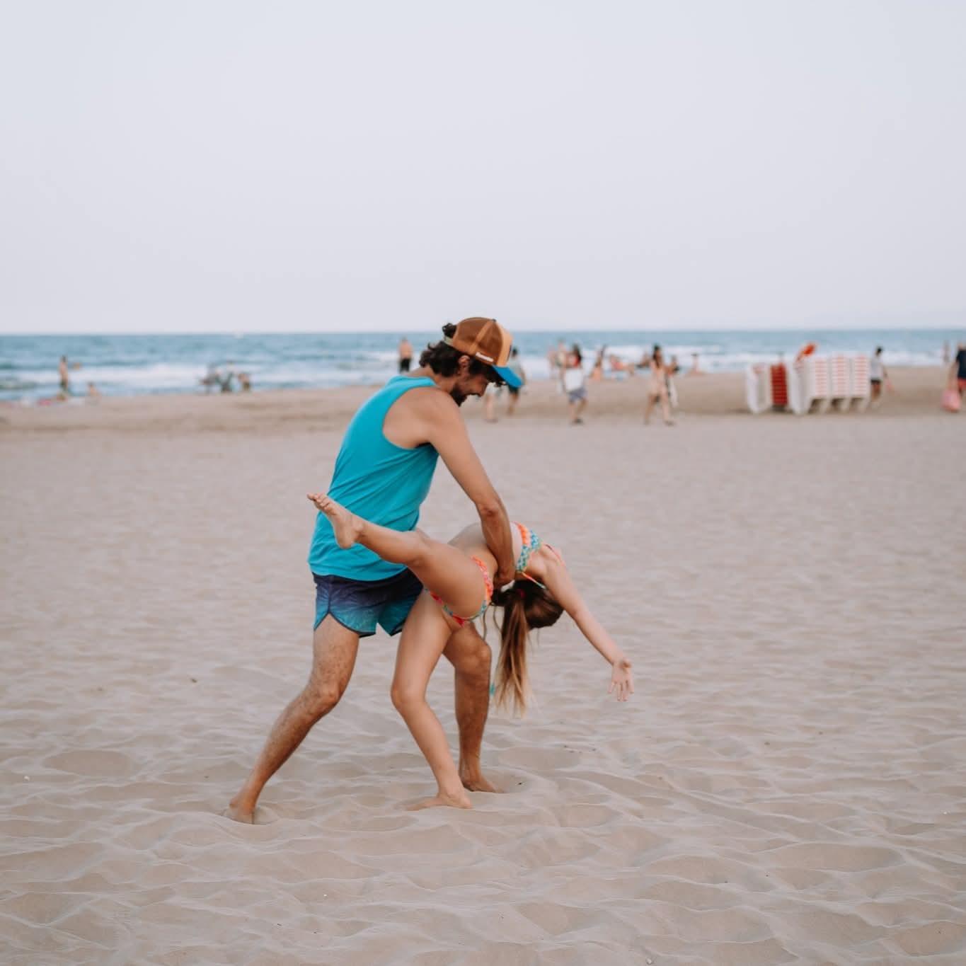 Beachfront Salsa Class in Barcelona