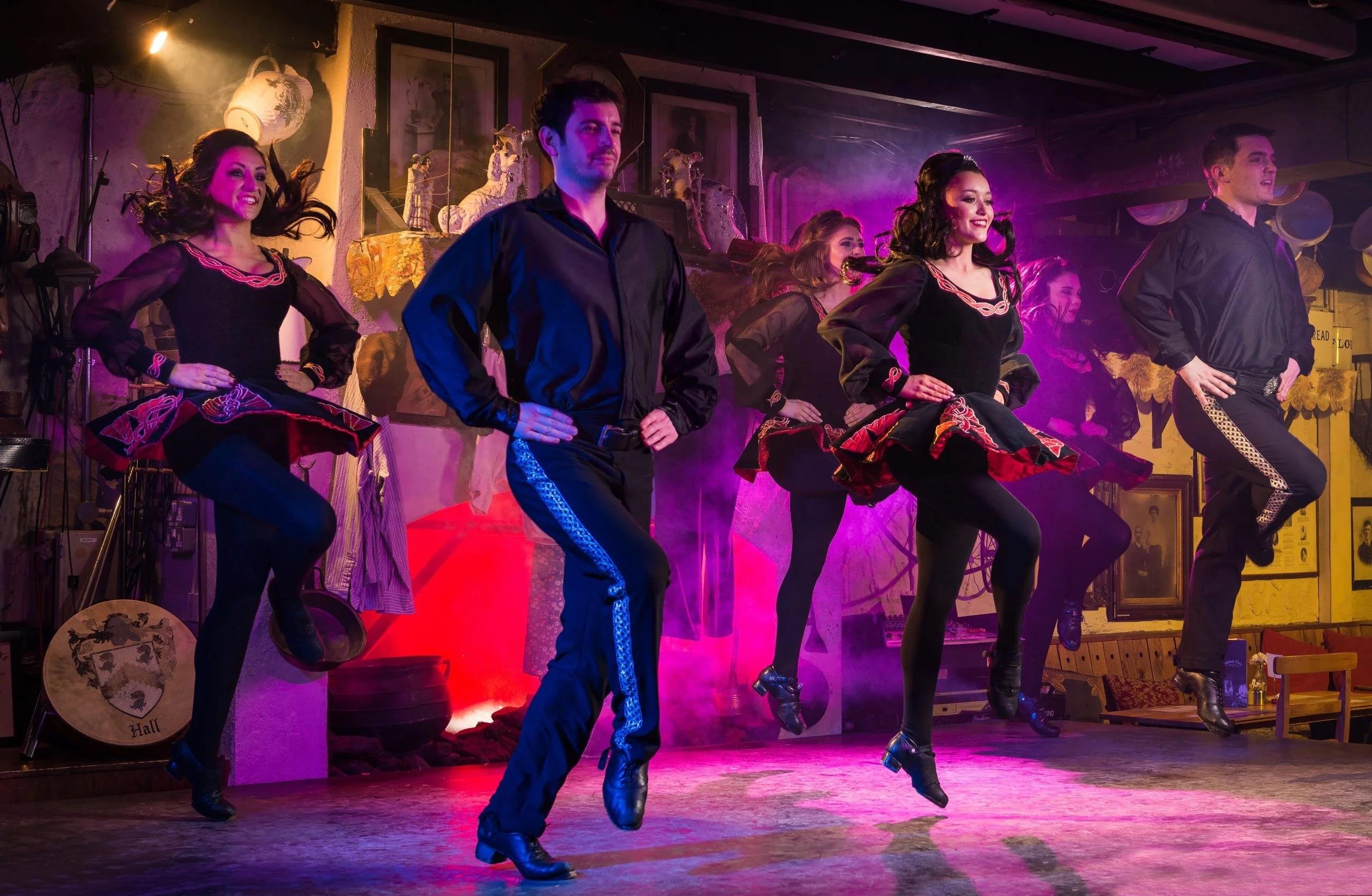 Traditional Irish Hooley Night & Dinner at Johnnie Fox's Pub