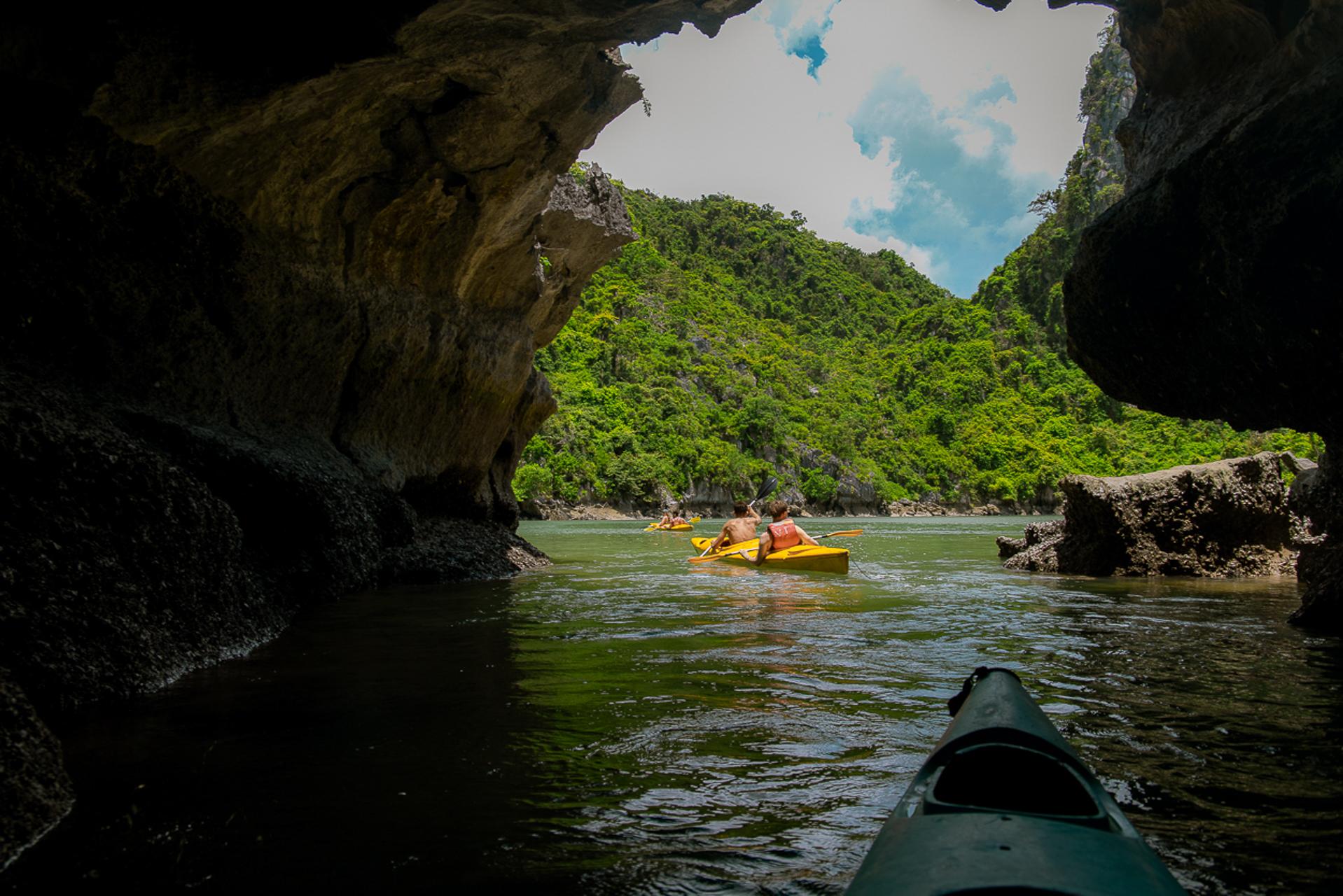 Cat Ba Island: Lan Ha & Ha Long Bay Cruise, Kayak & Snorkel