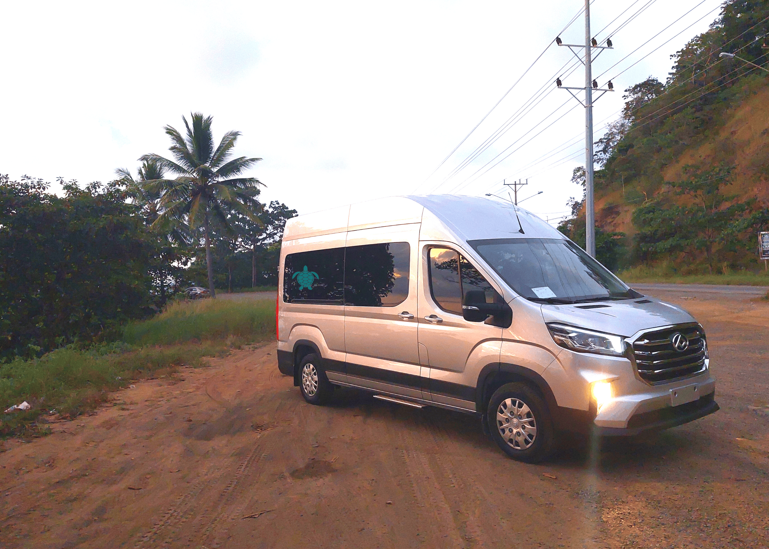 Private Airport Transfer: San José (SJO) ↔ Jacó Beach