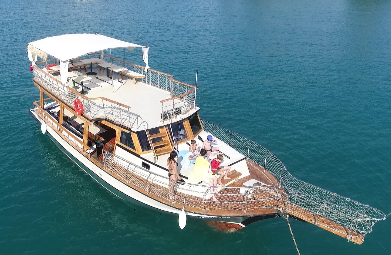 Side Coastal Boat Tour with River Cruise & Lunch