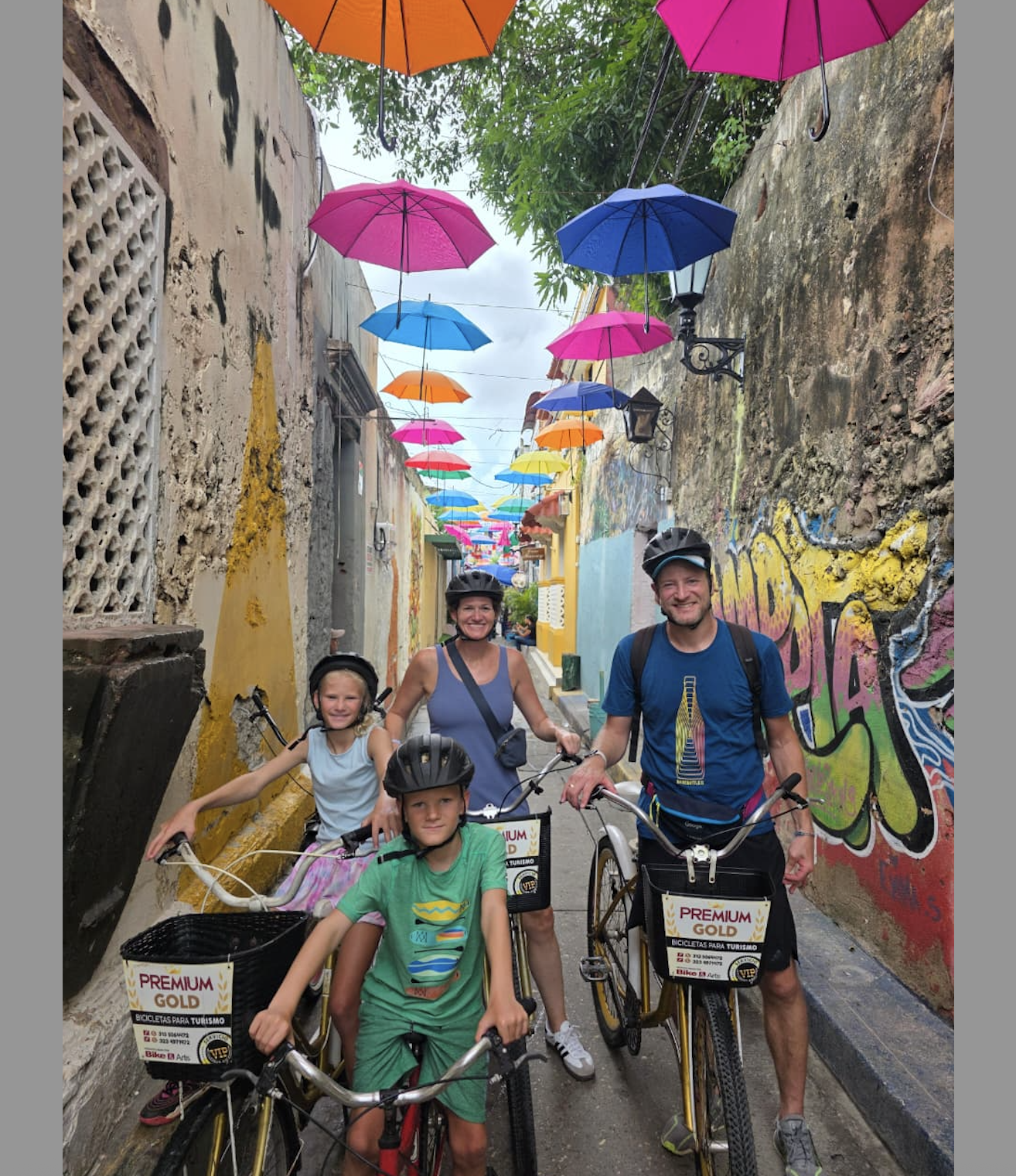 Cartagena Bike Tour with Street Food and Local Beer