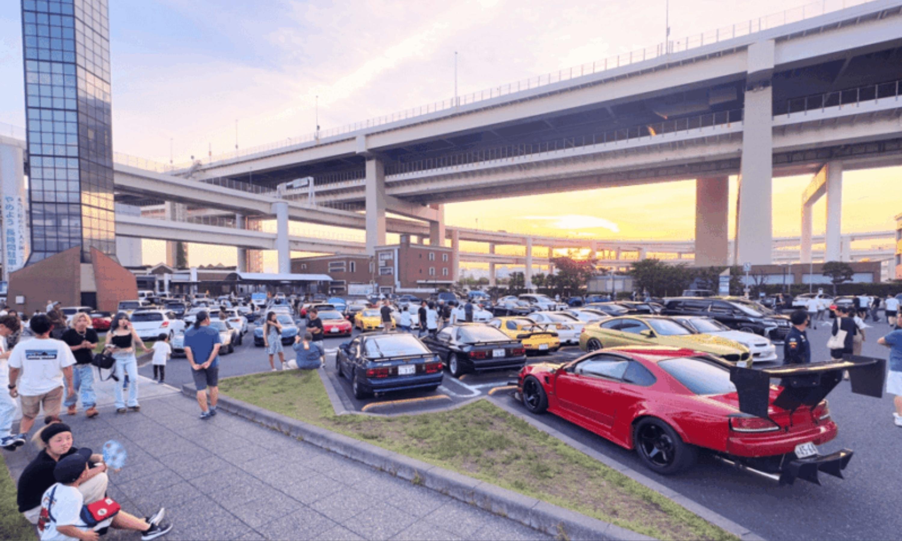 Tokyo Daikoku JDM Car Meet Tour with Private Driver-Guide