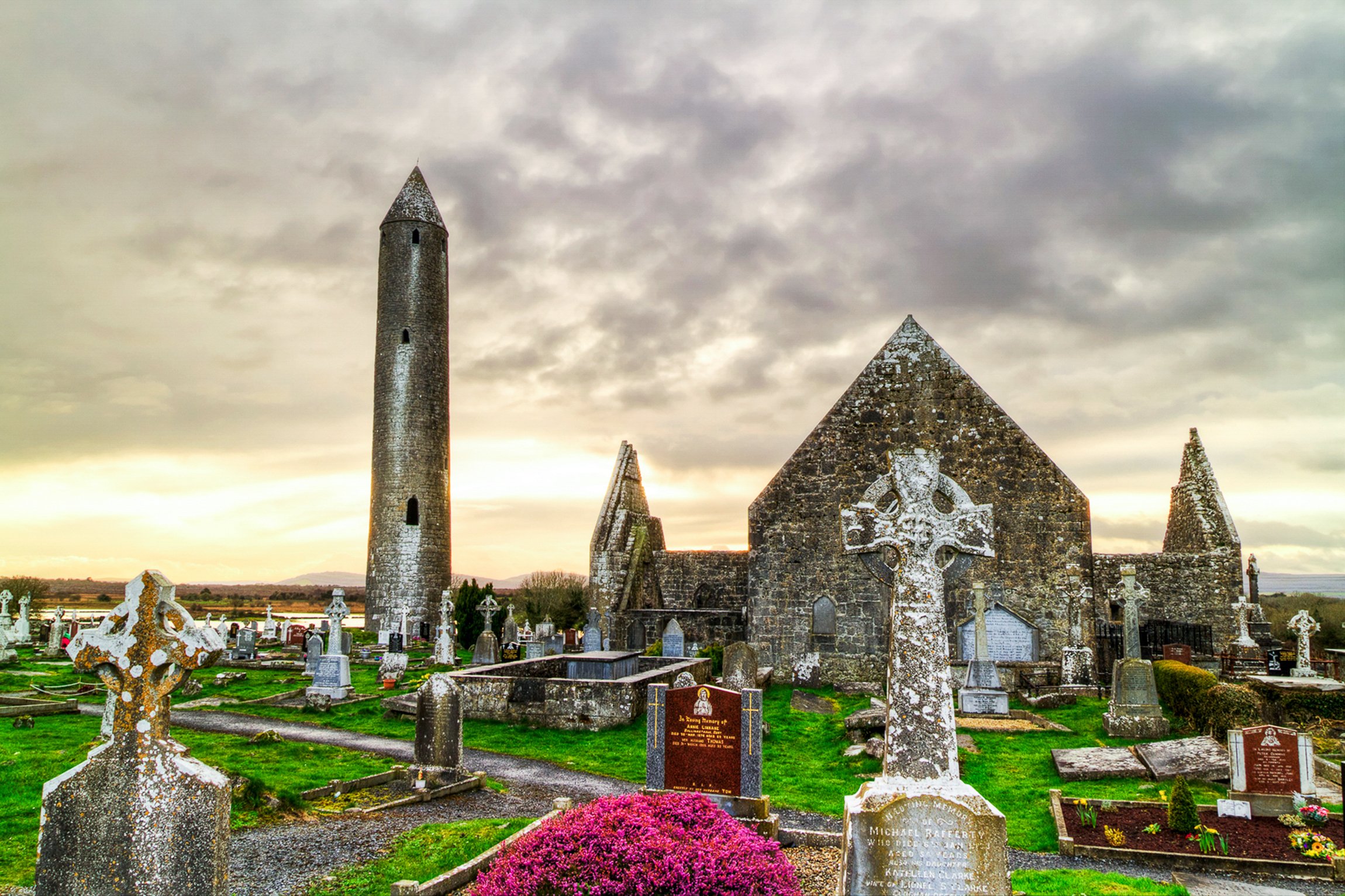 Cliffs of Moher, Burren & Galway City Tour from Dublin
