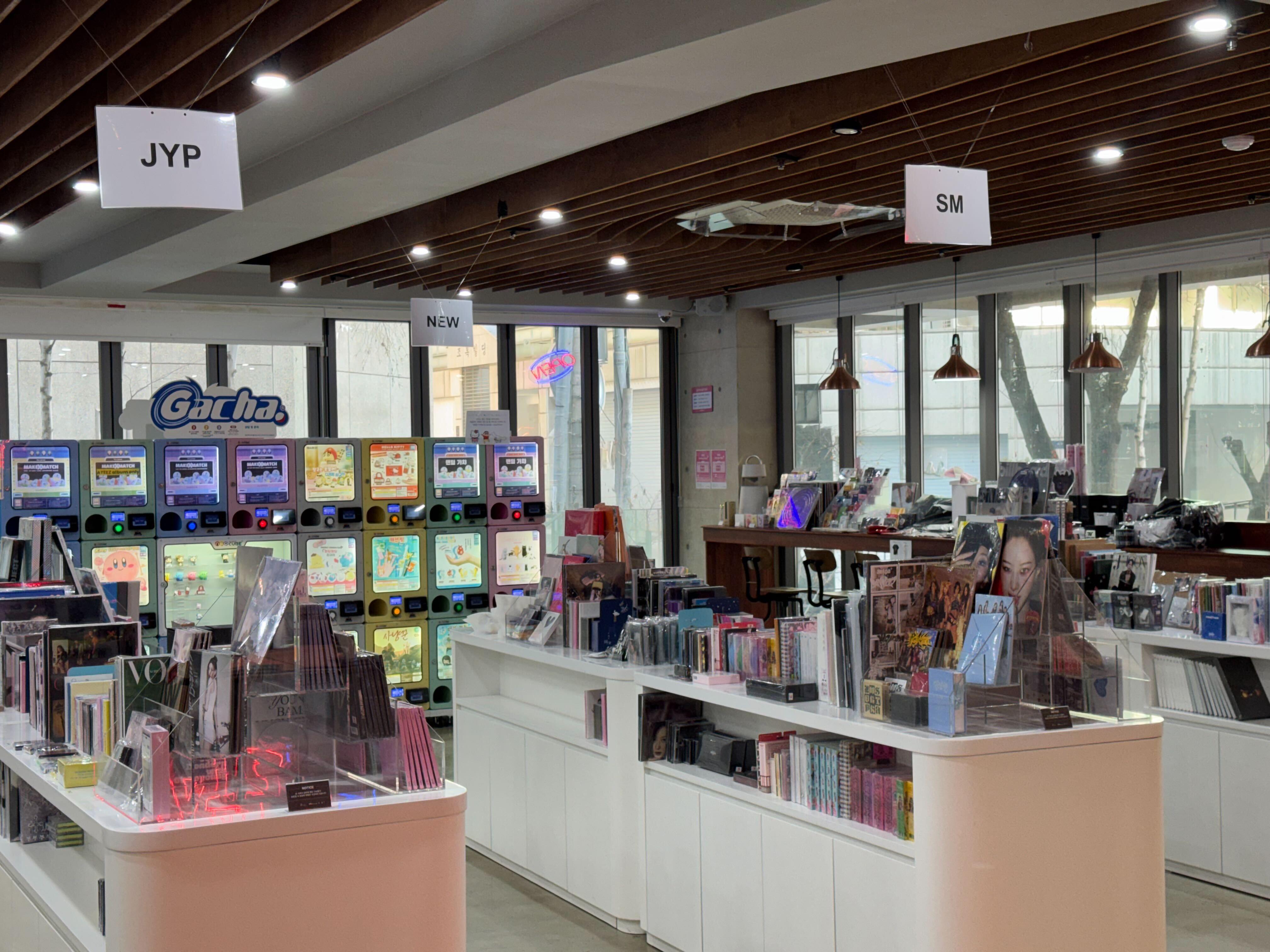 Seoul K-POP Fan Tour: Real Idol Show & K-POP Agency Visit — Seoul K-beauty experience photo 5