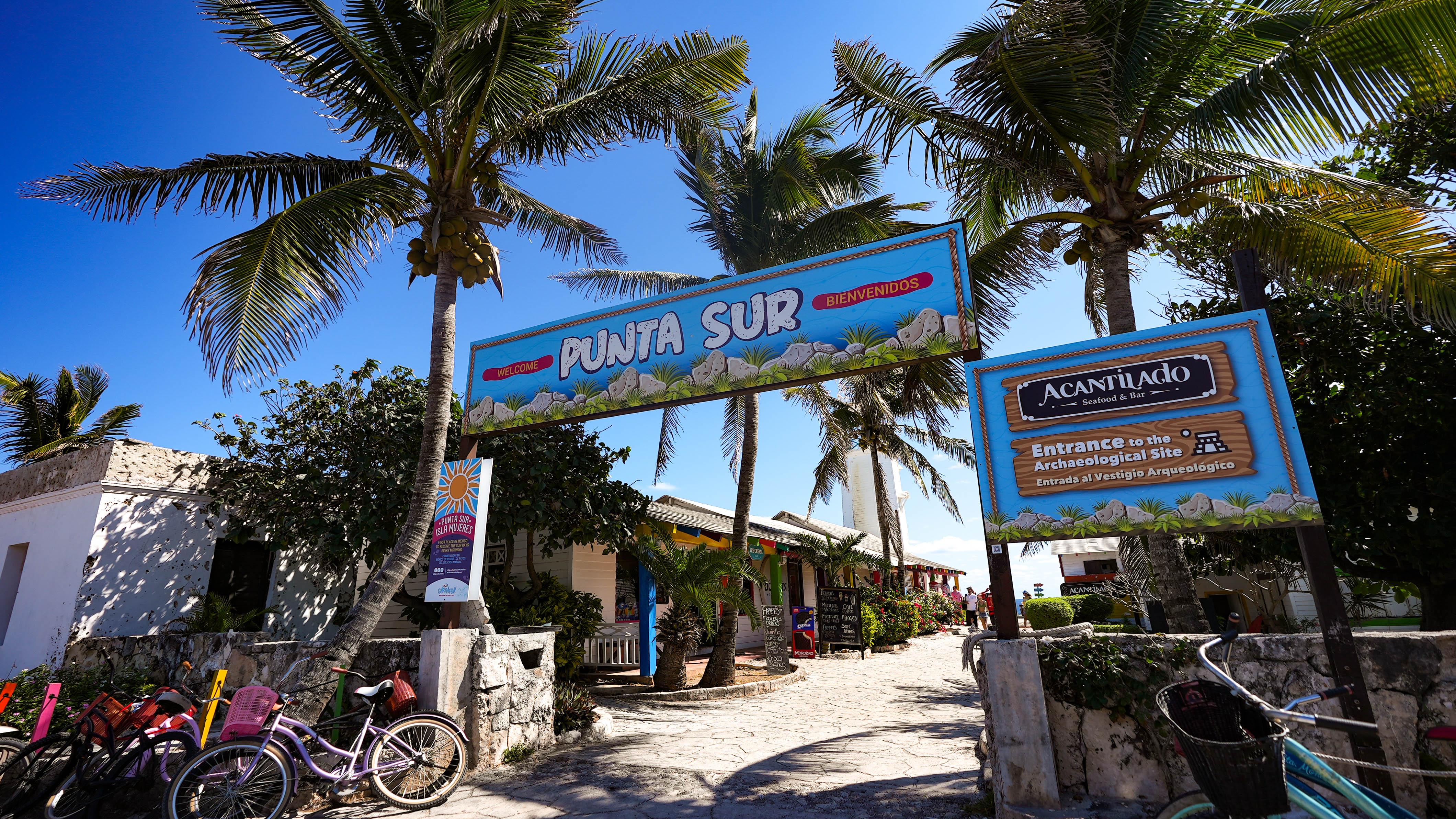 Isla Mujeres Catamaran Day Trip with Open Bar & Beach Club