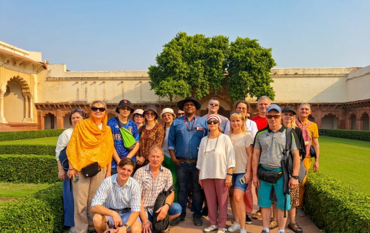 Private Overnight Taj Mahal Tour from Delhi (2 Days)