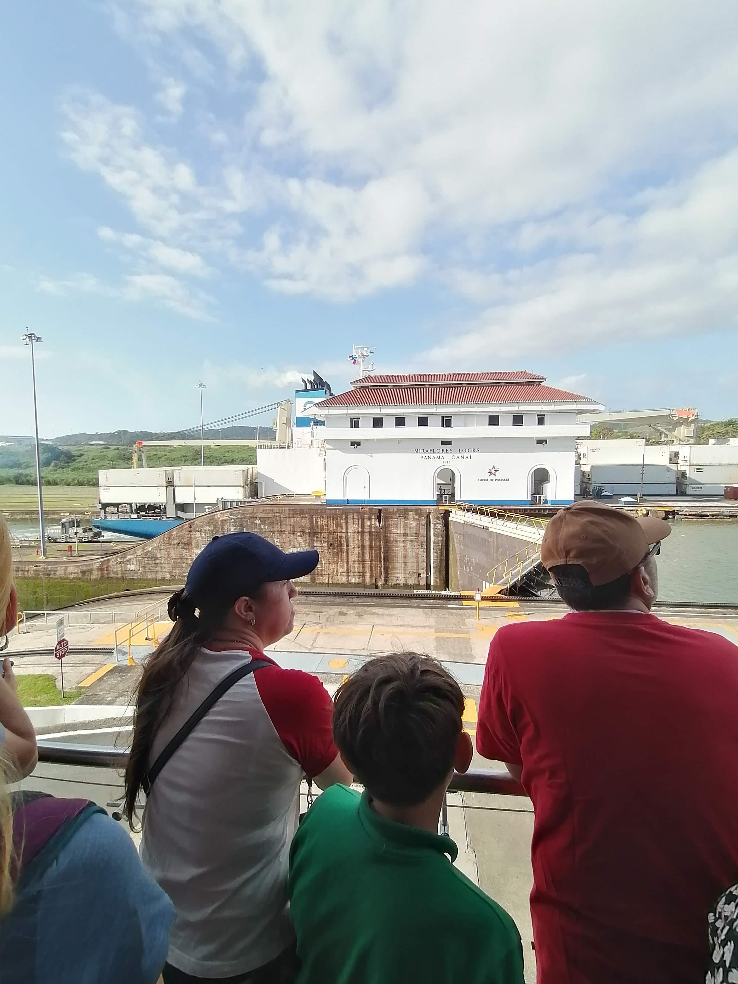 Private Panama City & Canal Layover Tour (Spanish)