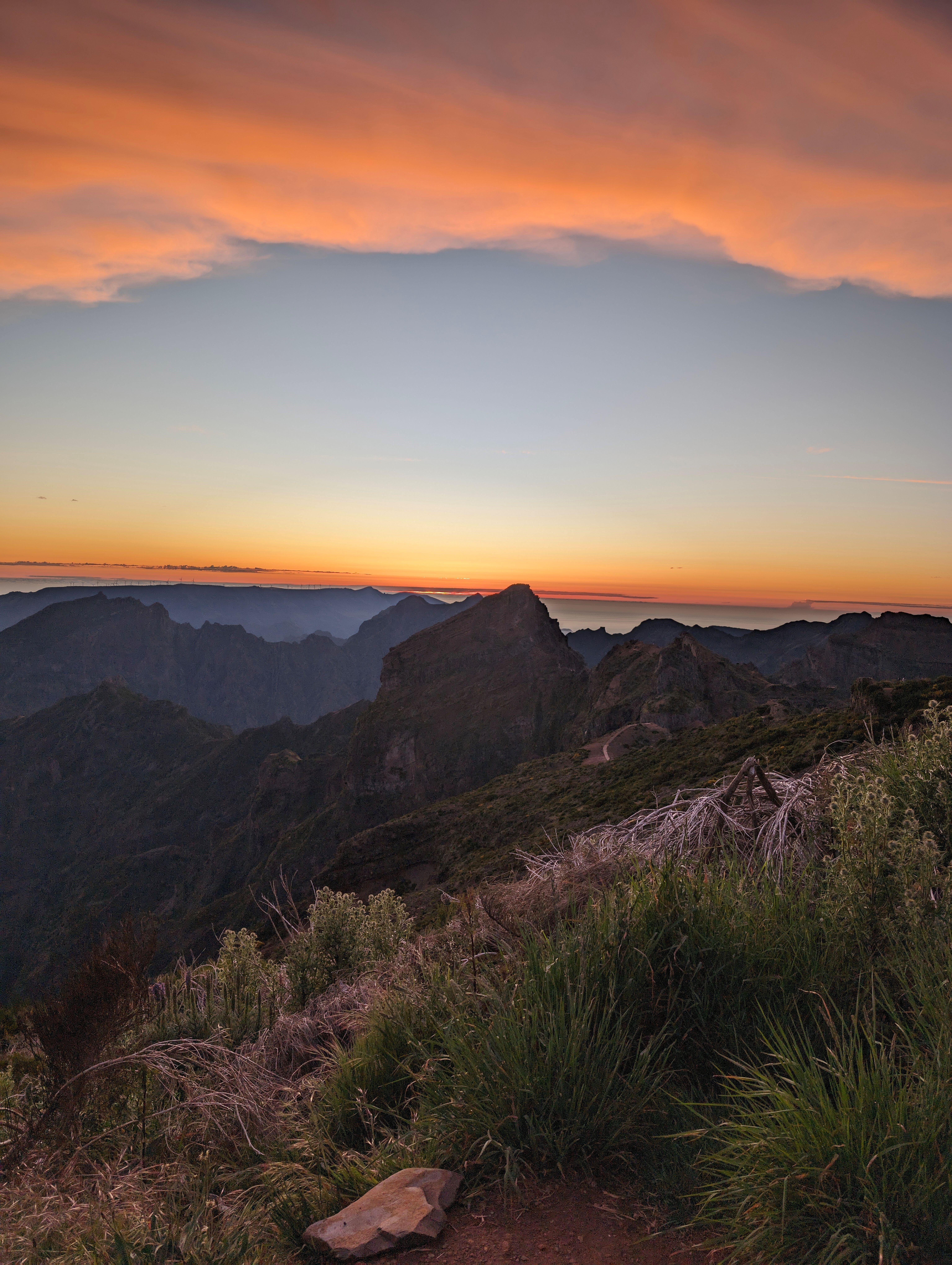 Madeira: Pico do Arieiro Sunset with Stairway to Heaven Option