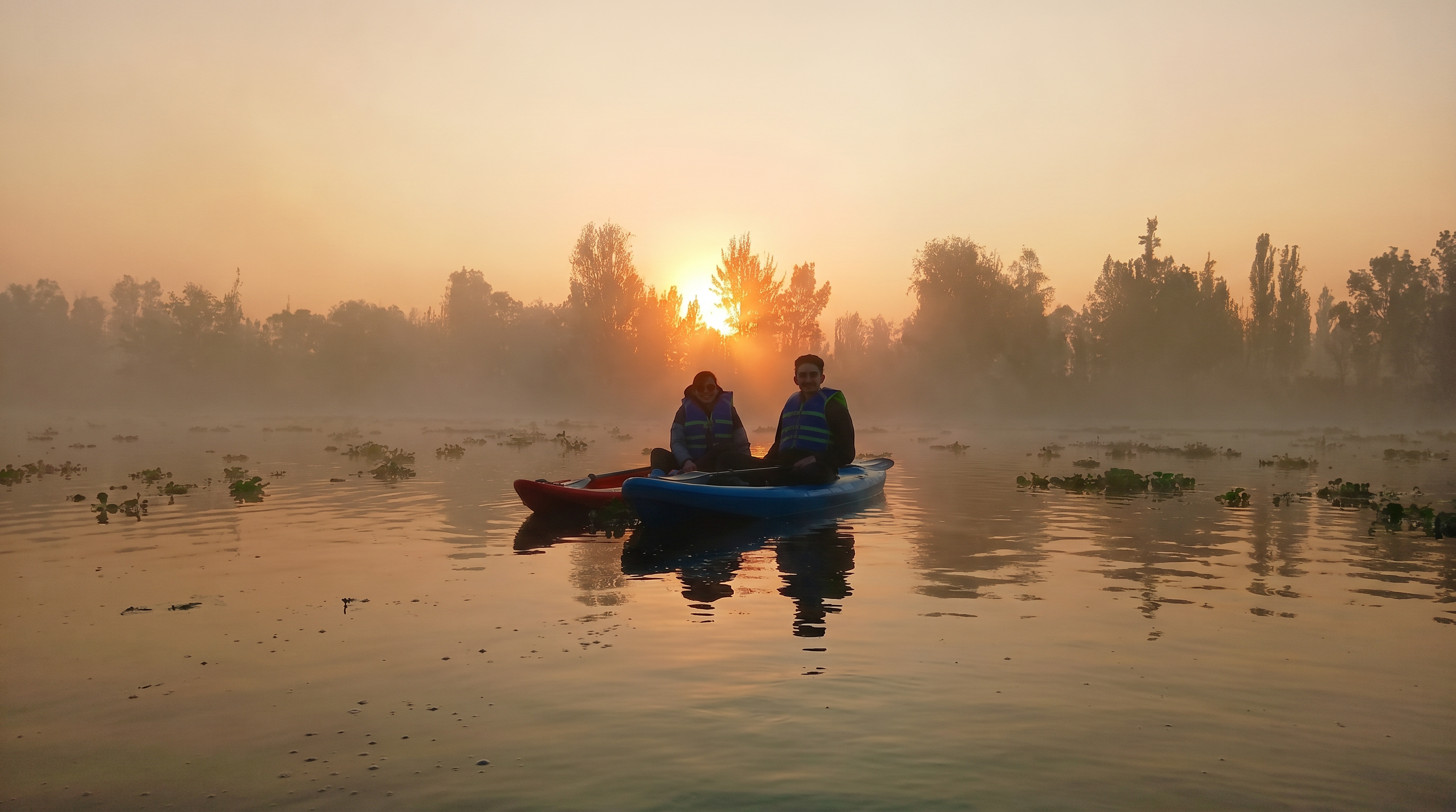 Xochimilco Sunrise Kayak & Castillo Blanco Tour with Breakfast