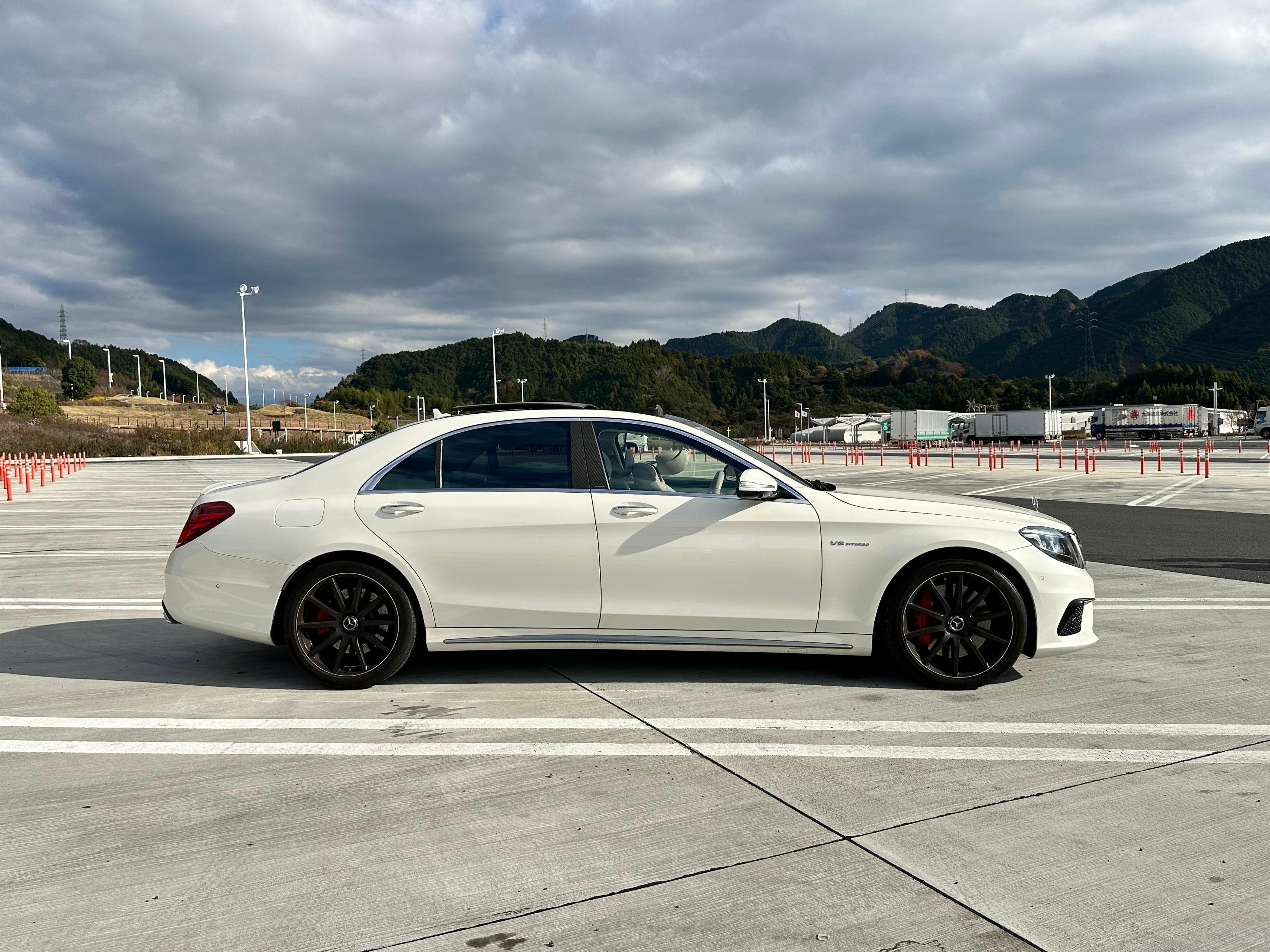 Tokyo: Night Tour with S63 AMG and Daikoku Parking Area