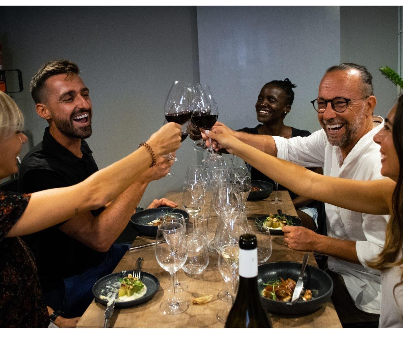 Barcelona: Wine Tasting and Tapas 5-Course Pairing Dinner