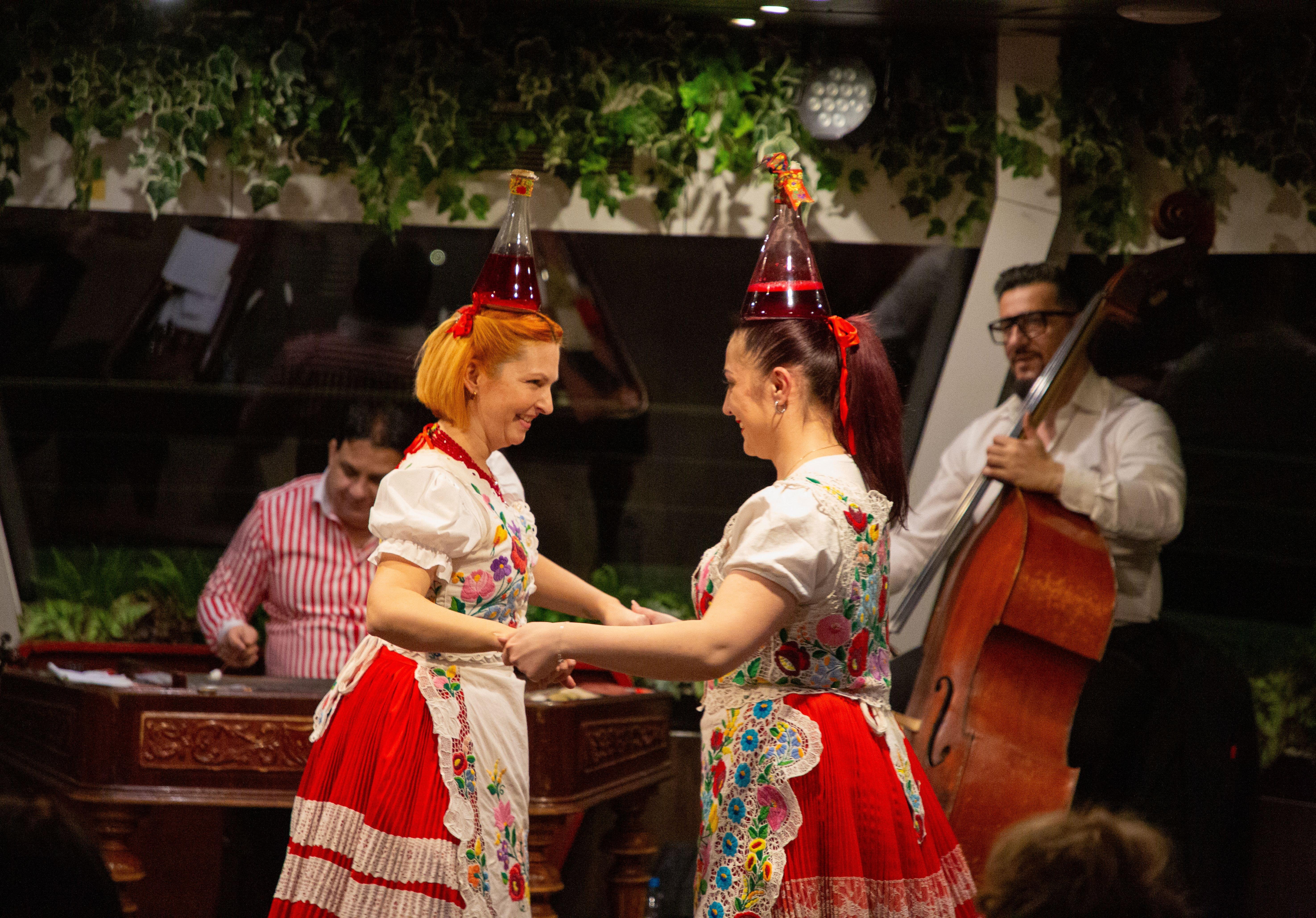 Budapest: Danube Cruise with Folk Dancing and Drinks