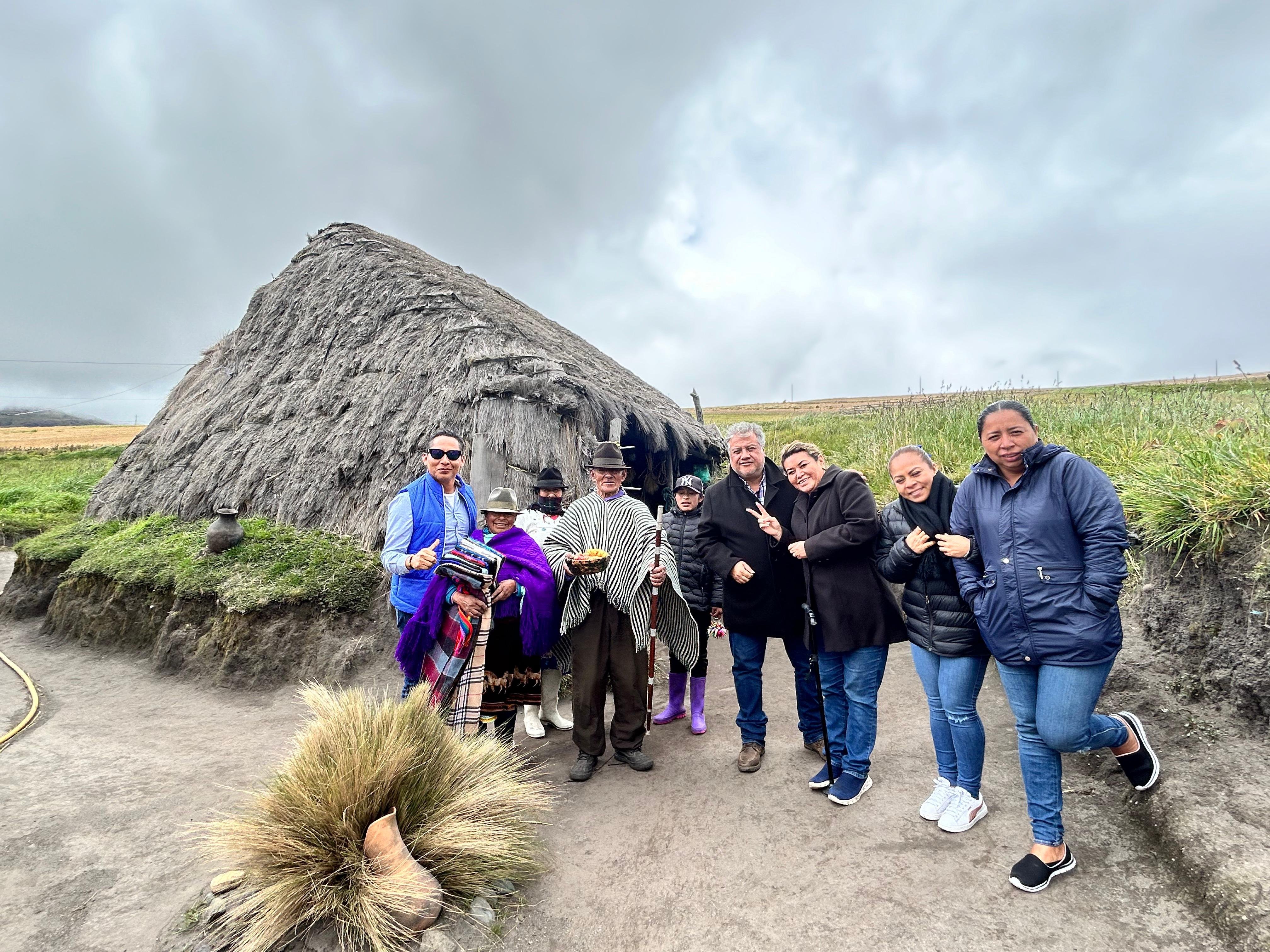 Quilotoa Volcano & Lagoon Full-Day Tour from Quito