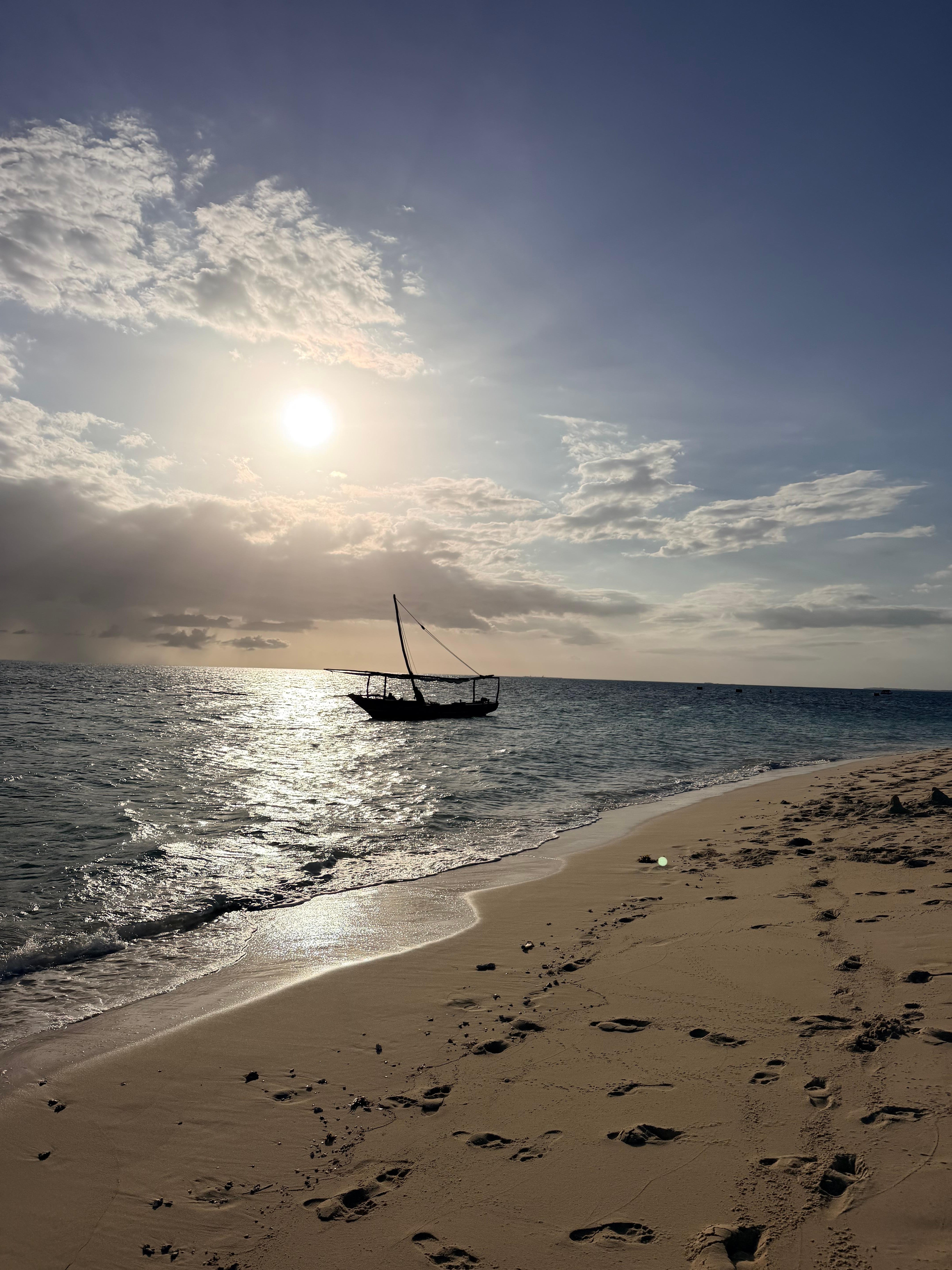 Zanzibar Safari Blue: Dhow Cruise, Snorkeling & Sandbank Day Tour