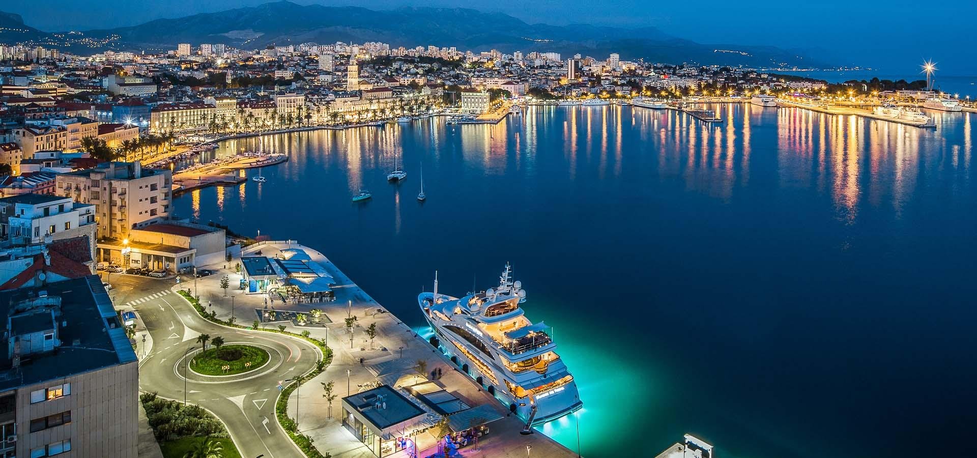 Split: Premium Sunset Catamaran Yacht Cruise