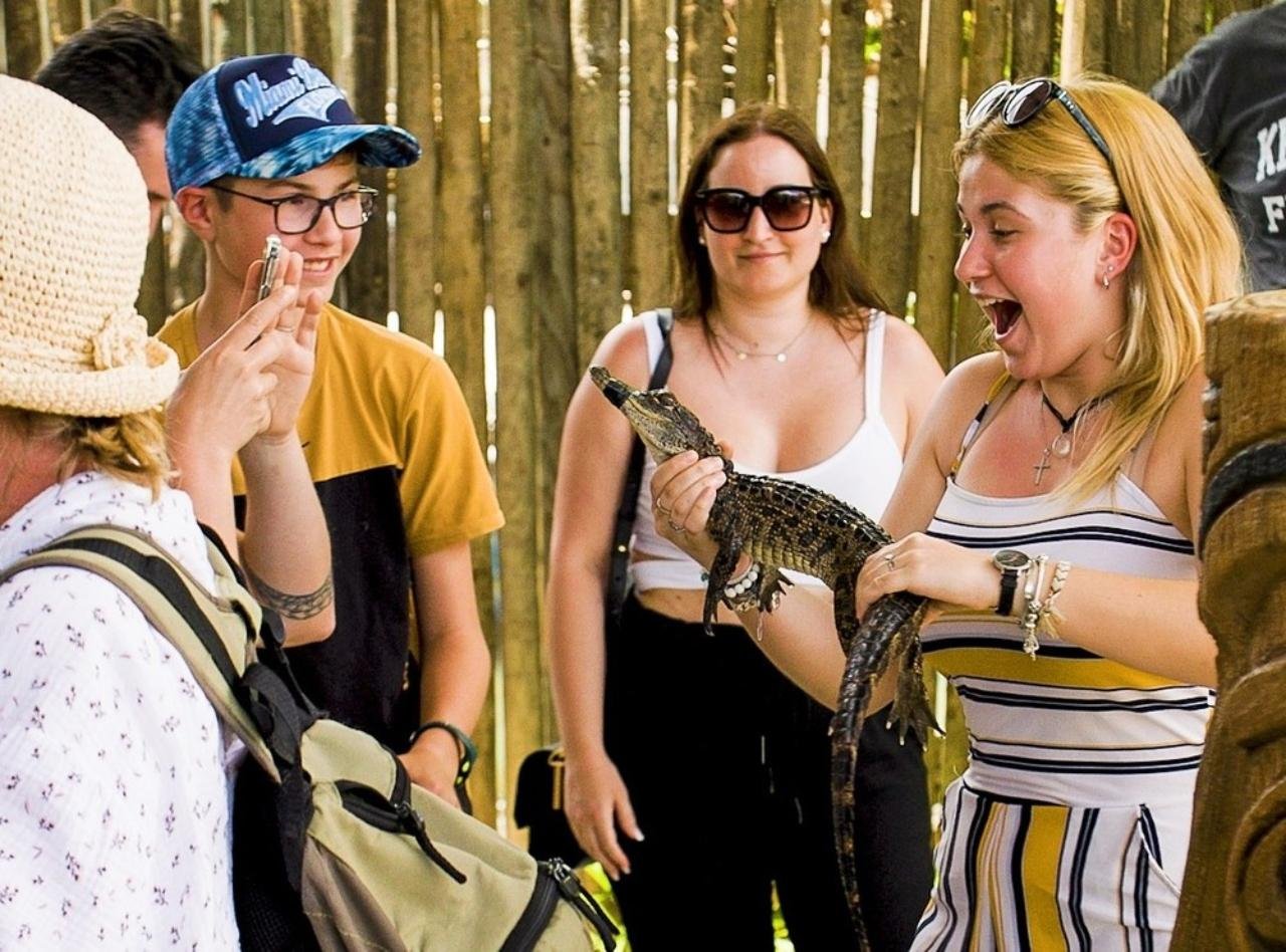 Homestead: Everglades Alligator Farm Entry and Airboat Ride