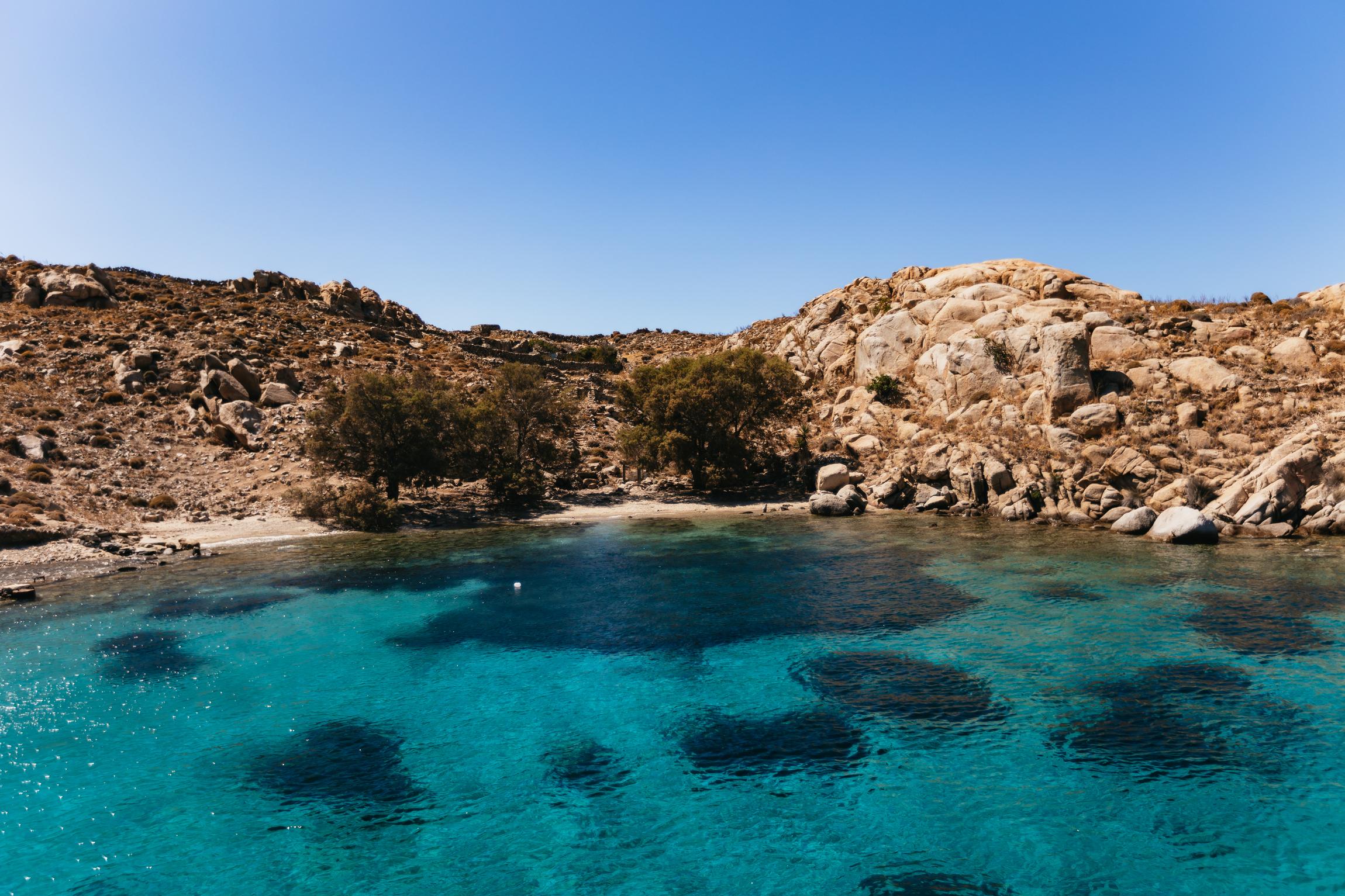 Mykonos Island Hopping: Delos Ruins & Rhenia Beach BBQ