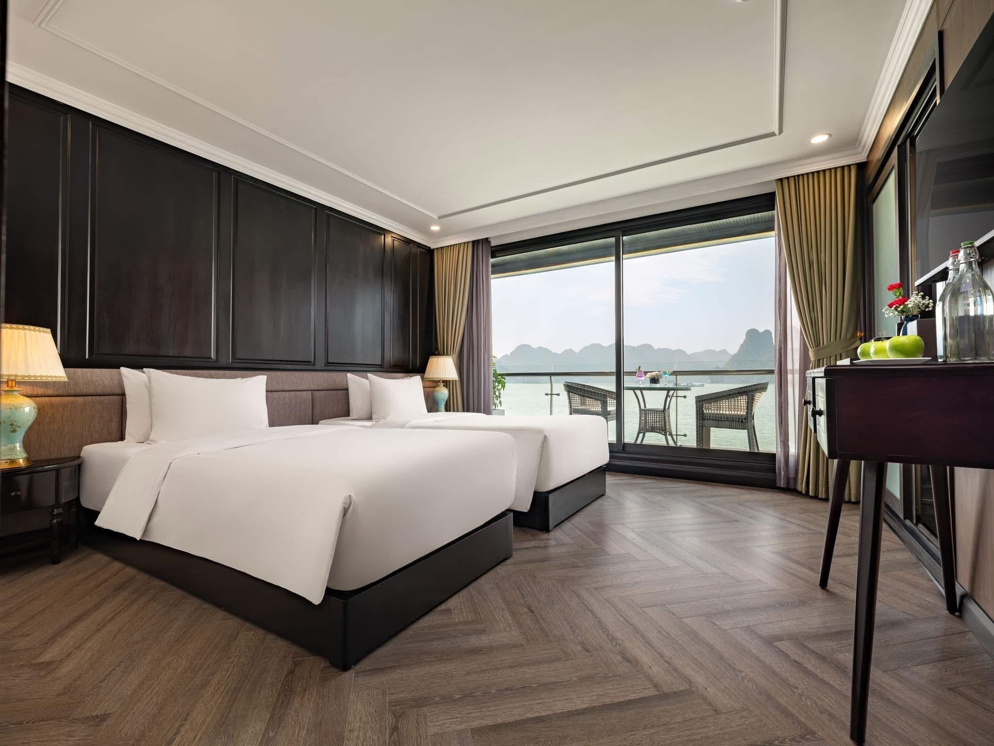 Hanoi: 2-Day Lan Ha & Halong Bay 5-Star Cruise with Private Balcony