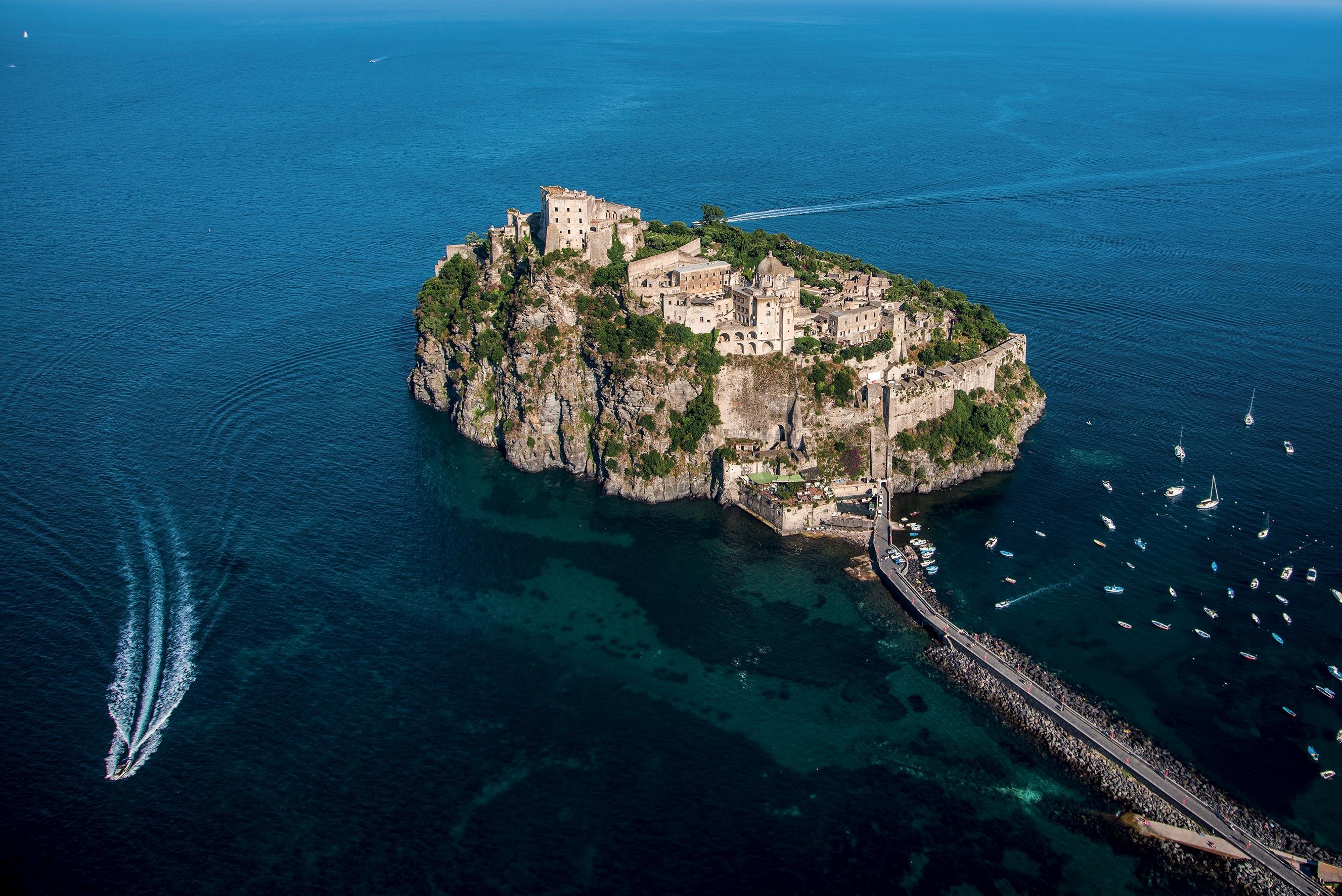 Private Ischia Island Discovery with Traditional Lunch