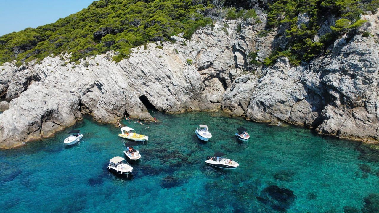 Dubrovnik Speedboat Expedition: 7 Caves & Blue Cave Snorkel