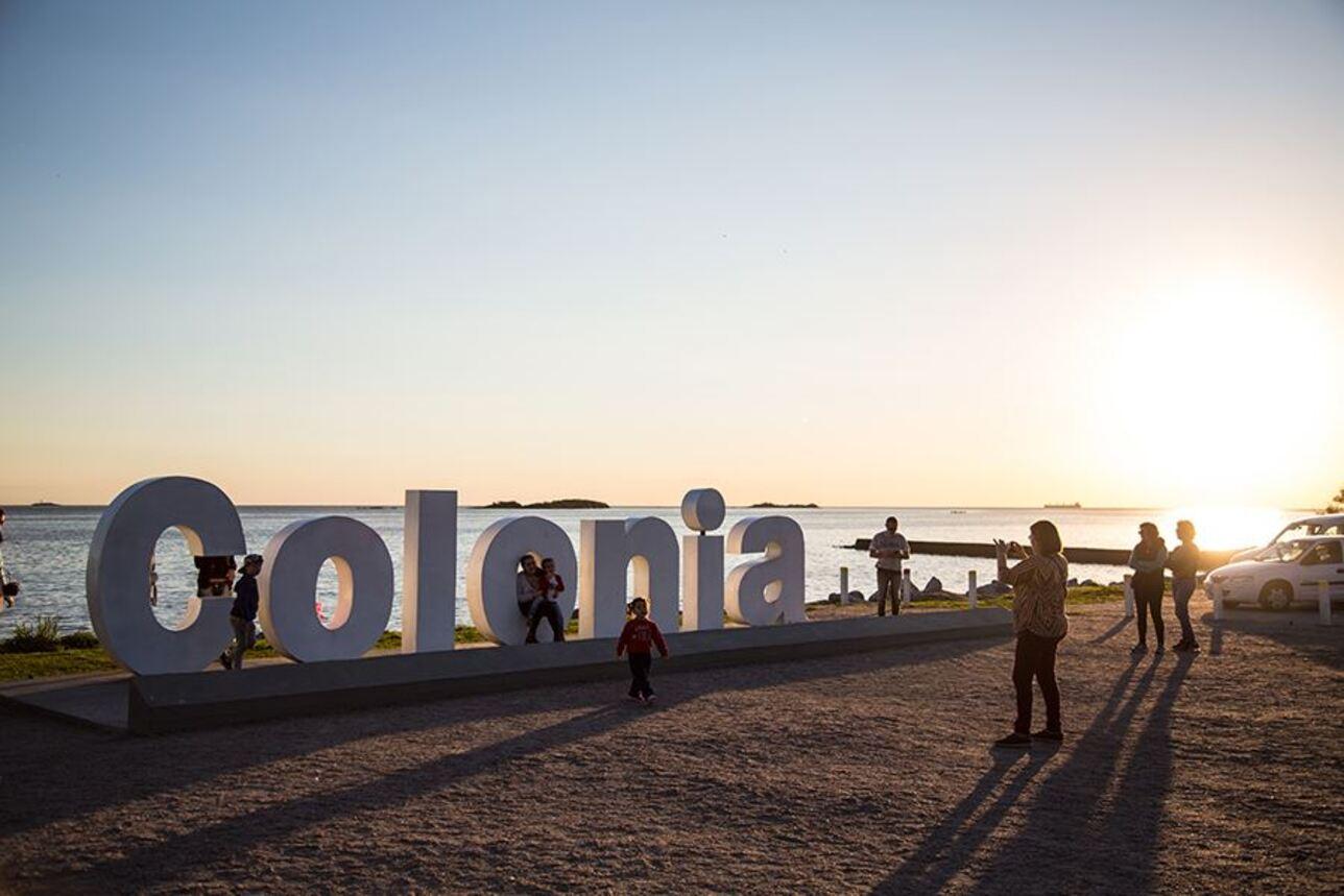 Full-Day Colonia del Sacramento Tour from Montevideo