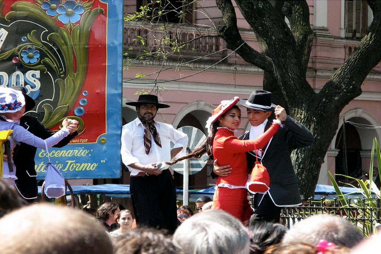 Buenos Aires Private Tour: San Telmo & Mataderos Fairs