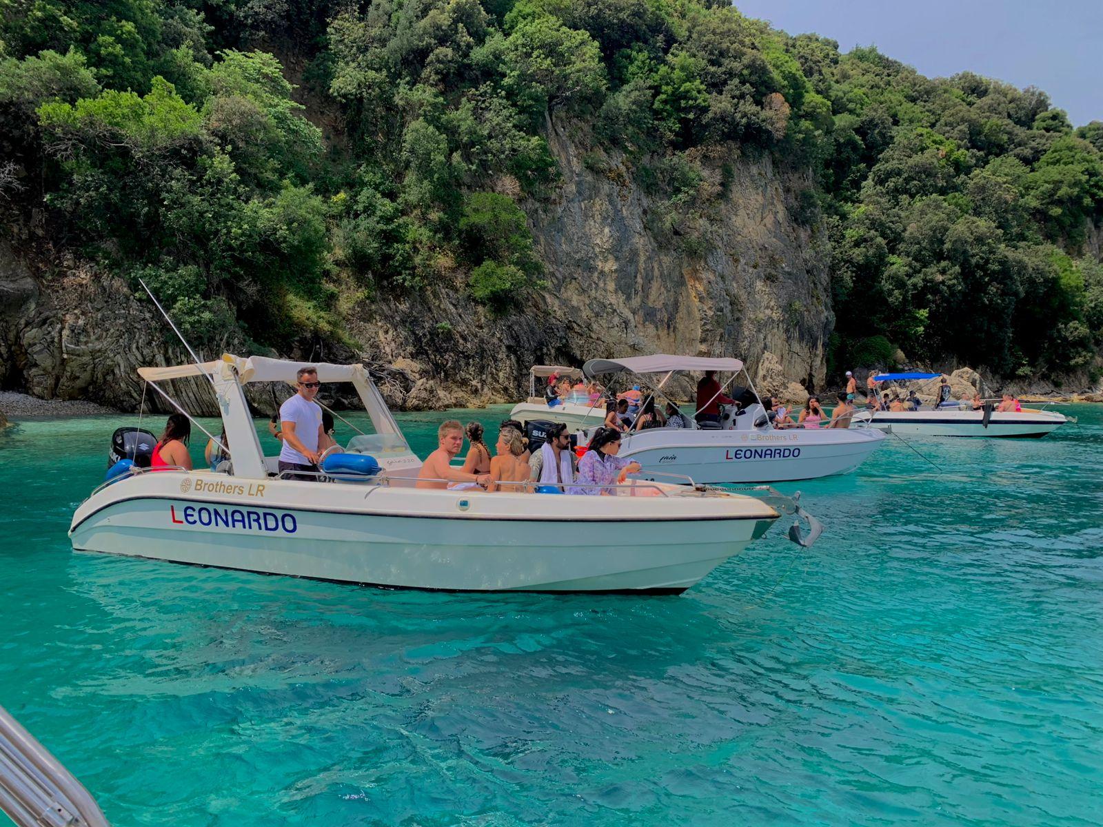 Kroreza Turtle Cave & Hidden Beaches Speedboat Tour