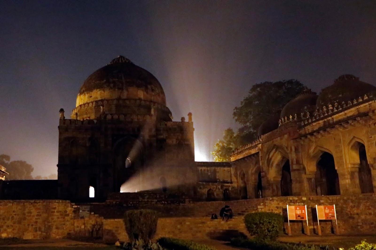Delhi Heritage Night Tour with Culinary Delights