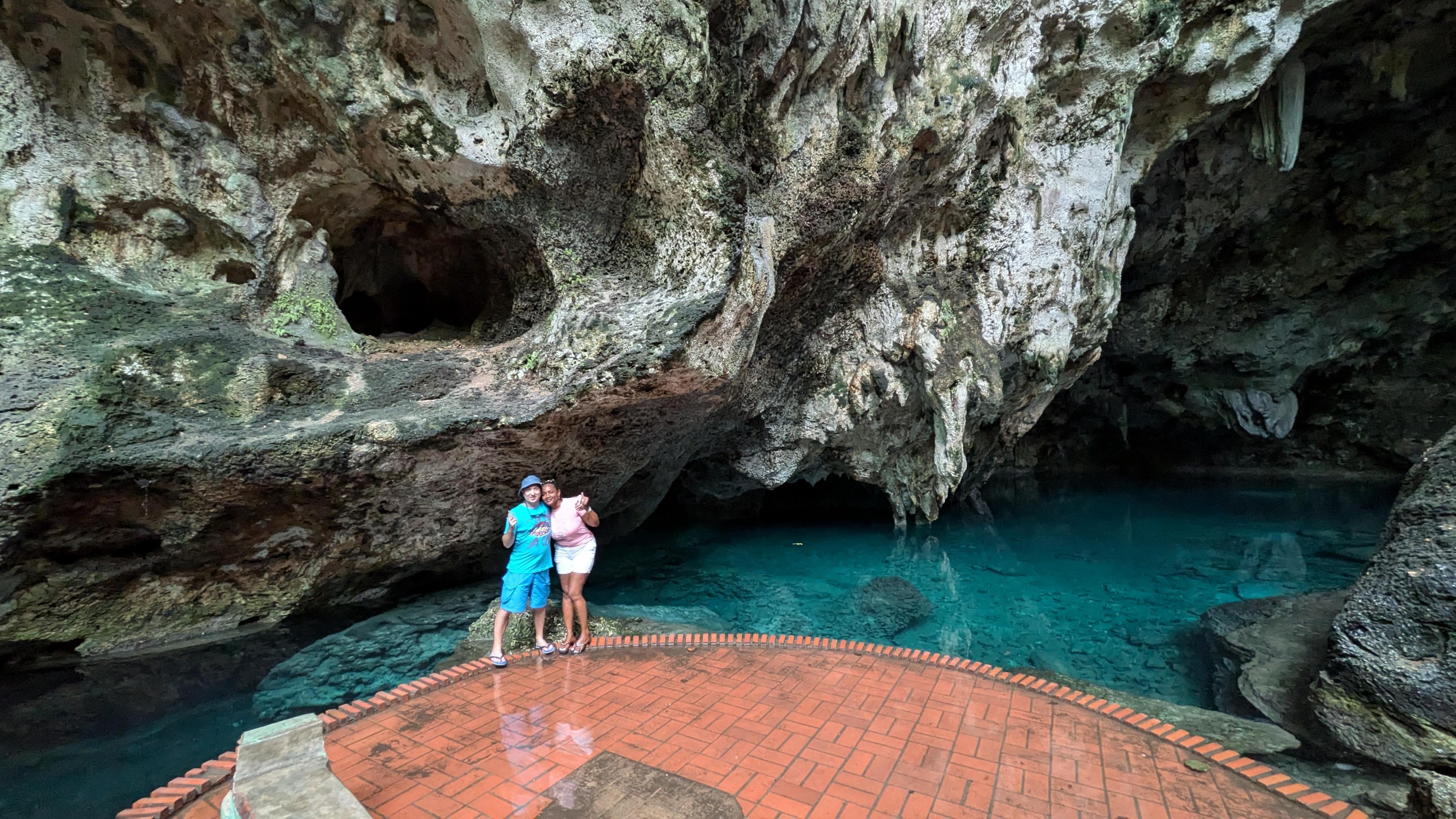 Journée complète à Saint-Domingue : Los Tres Ojos, La Caleta et Boca Chica