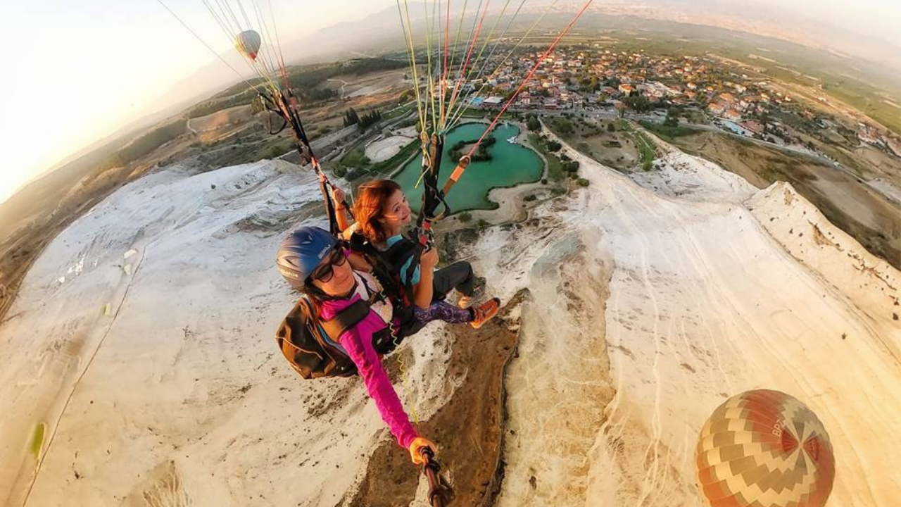 Pamukkale Tandem Paragliding Experience with Hotel Transfer