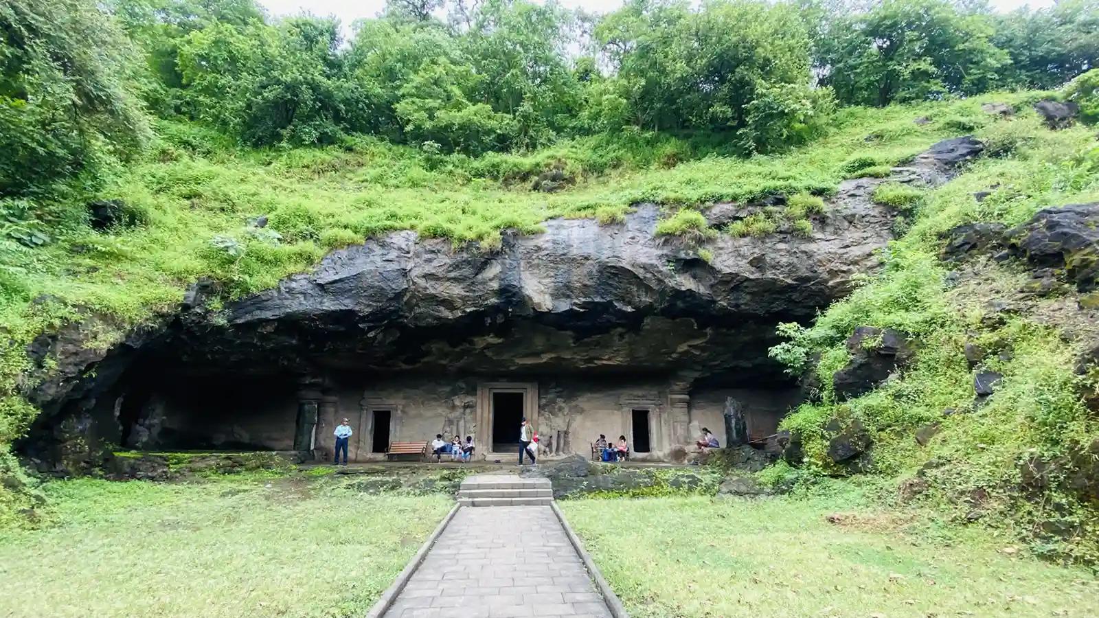 Mumbai: Elephanta Caves Half-Day Tour with Ferry