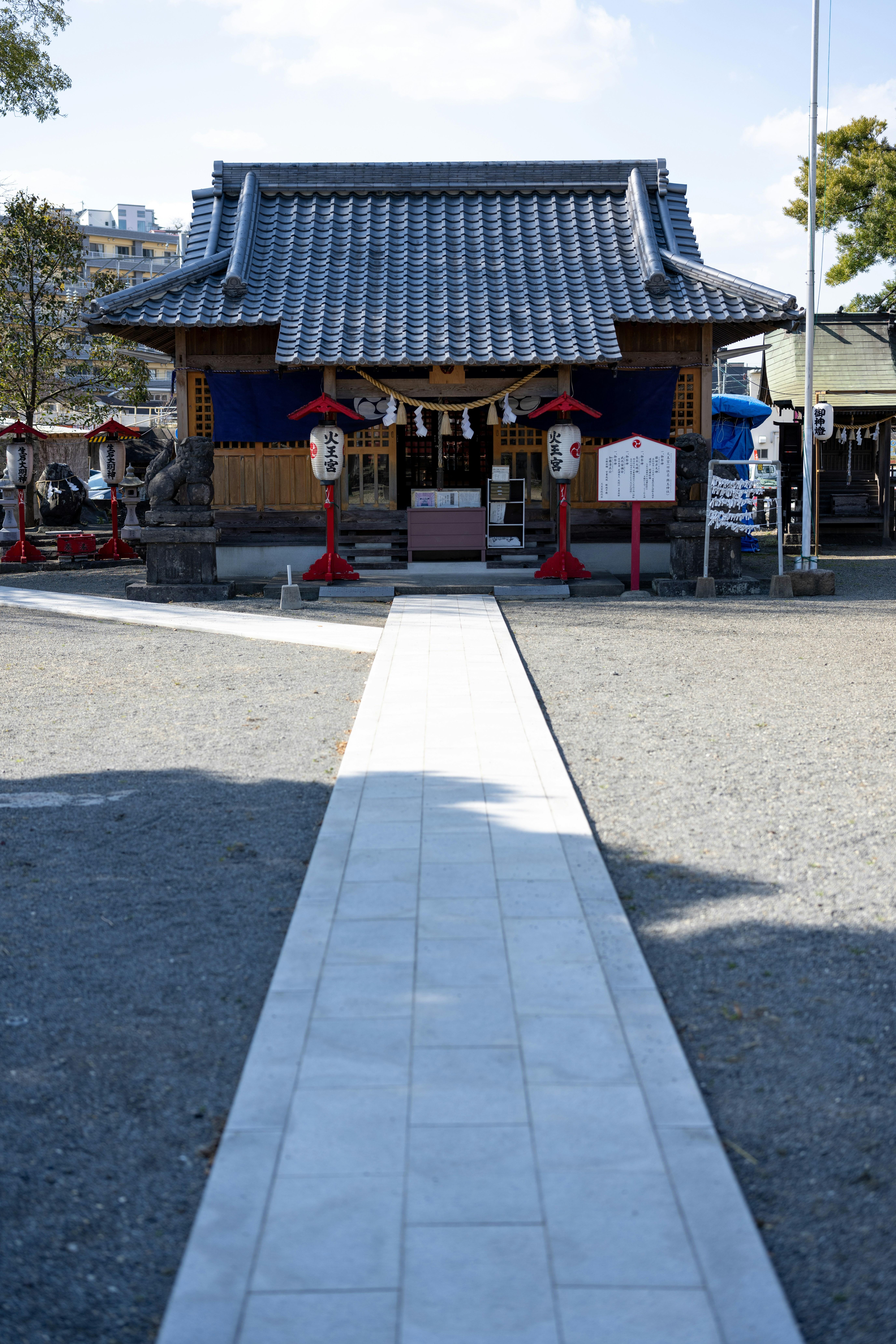 Private Tokyo Day Escape: Kamakura, Yokohama & Daikoku PA