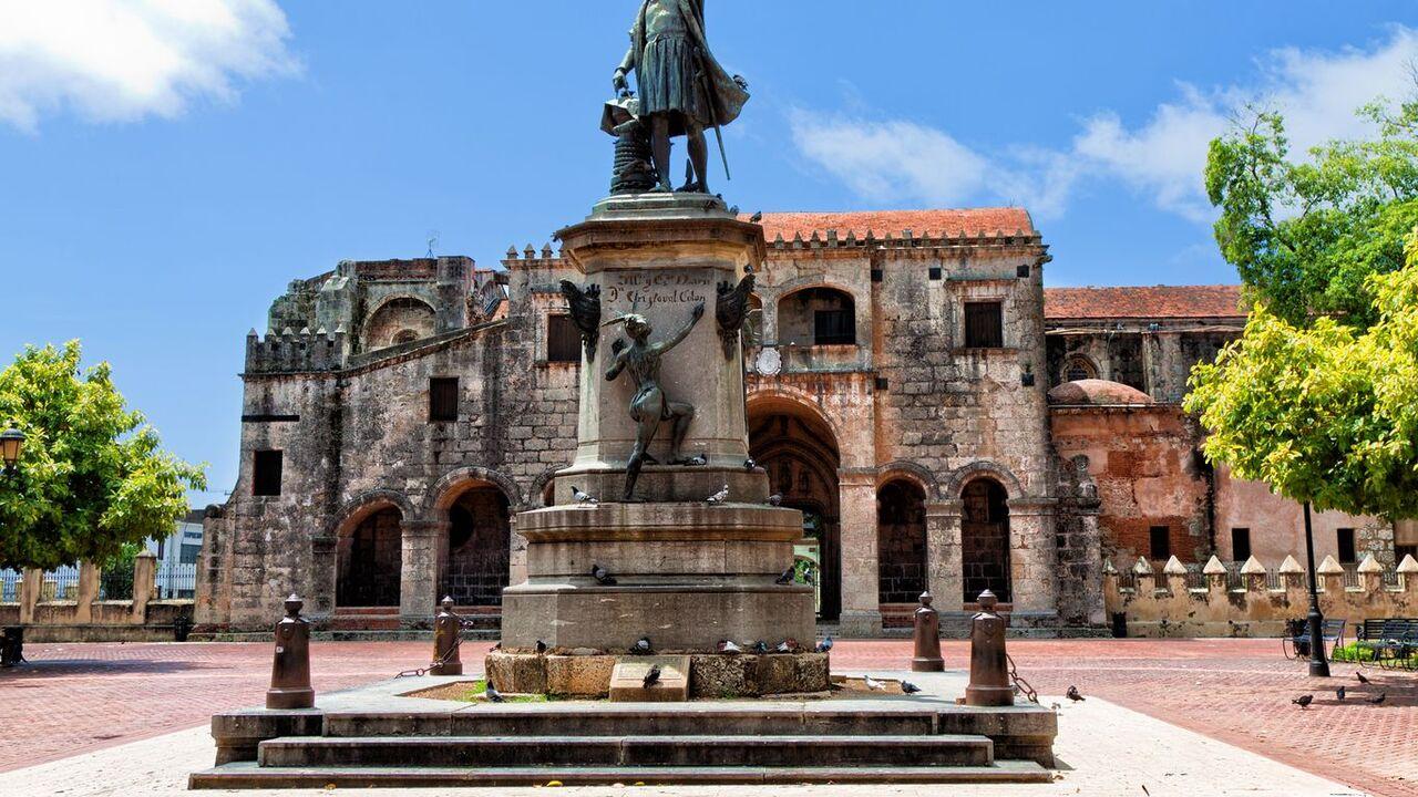 Santo Domingo Historical Day Trip from Punta Cana with Museum Entry