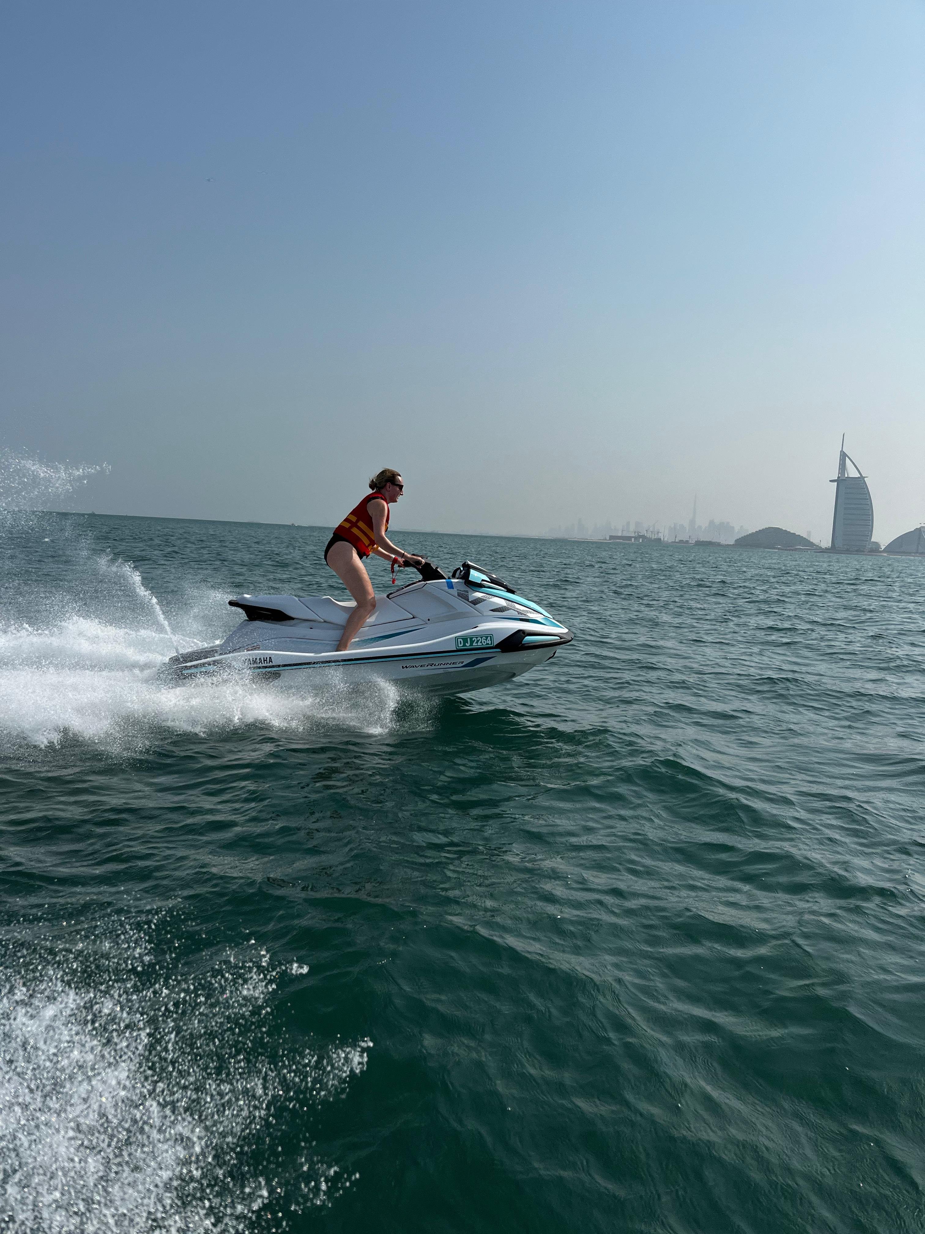 Dubai: Guided Jet Ski Excursion with Photos, Pizza, and Drinks