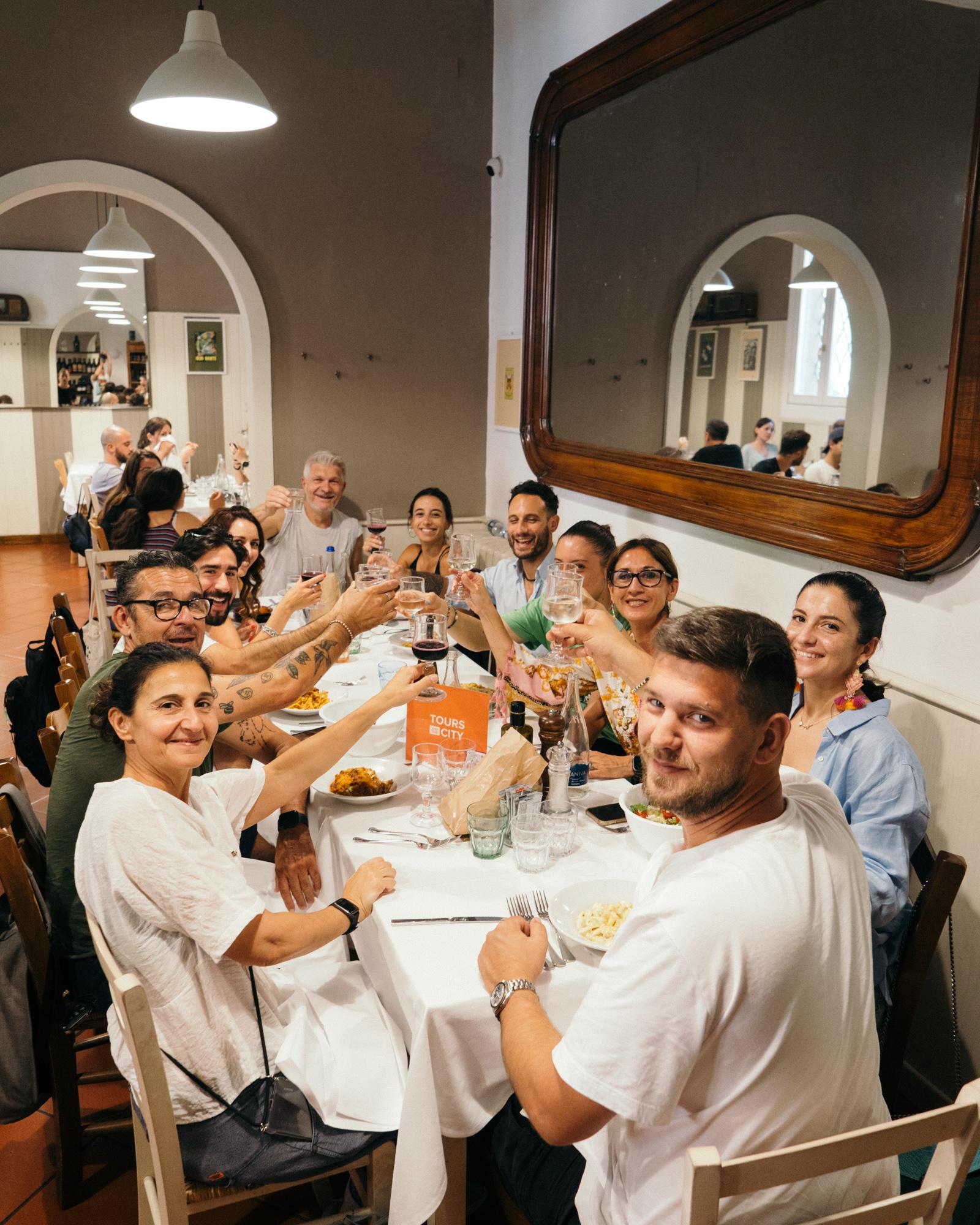 Bologna food tour — Quadrilatero market tastings and Emilia-Romagna cuisine — image 9