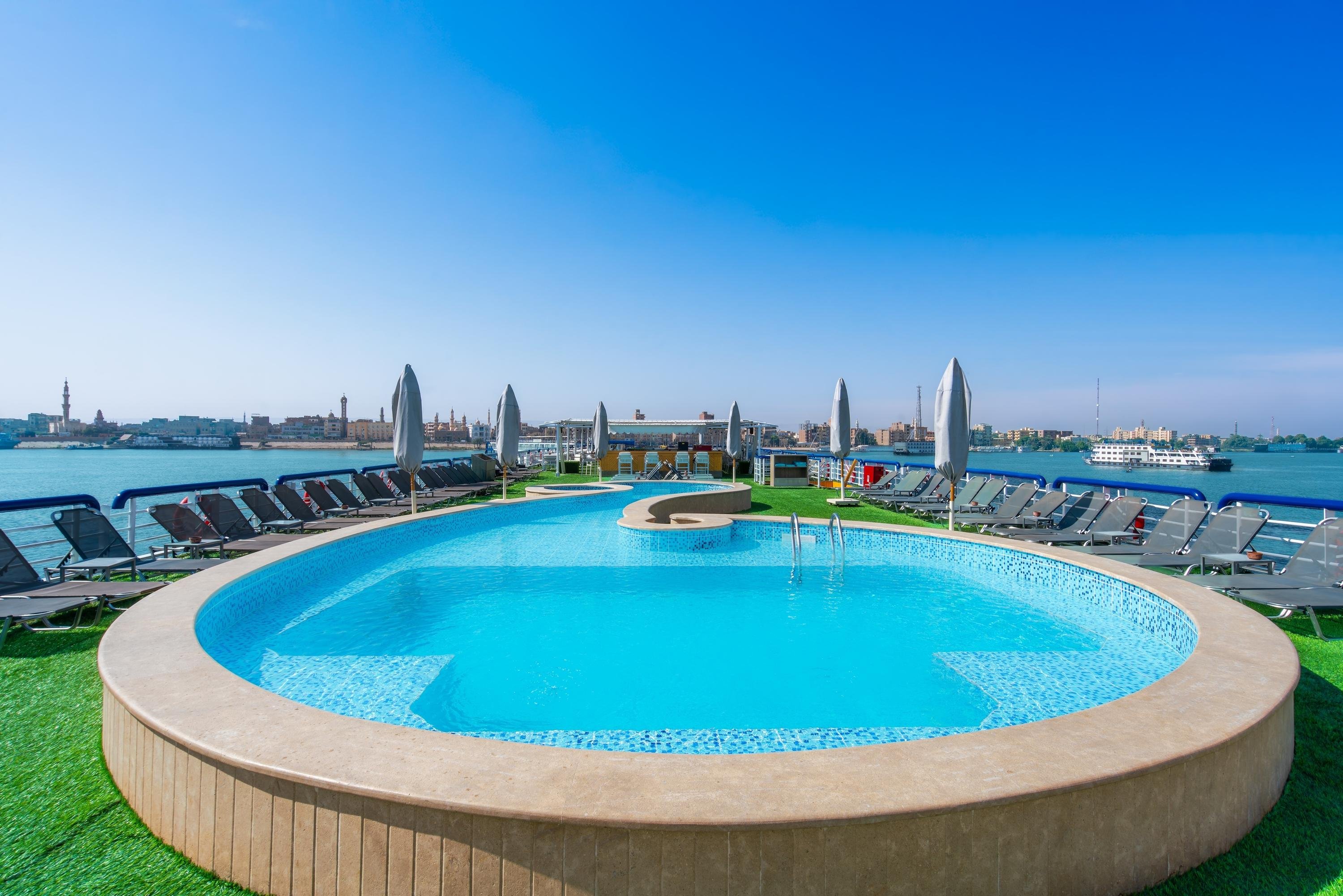 4-Day Private Nile Cruise: Aswan to Luxor with Hot Air Balloon