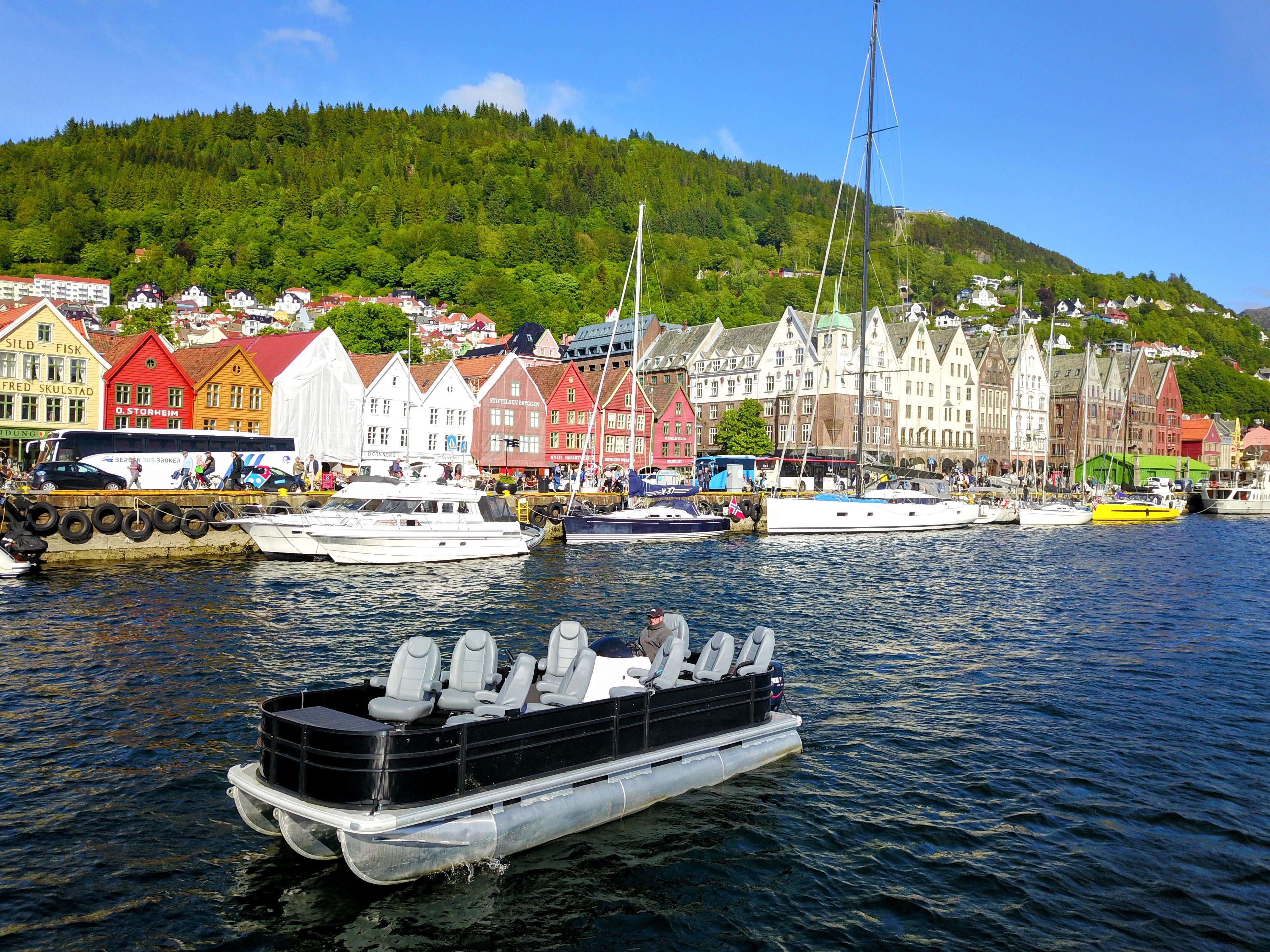 Bergen Luxury Pontoon Sightseeing Cruise