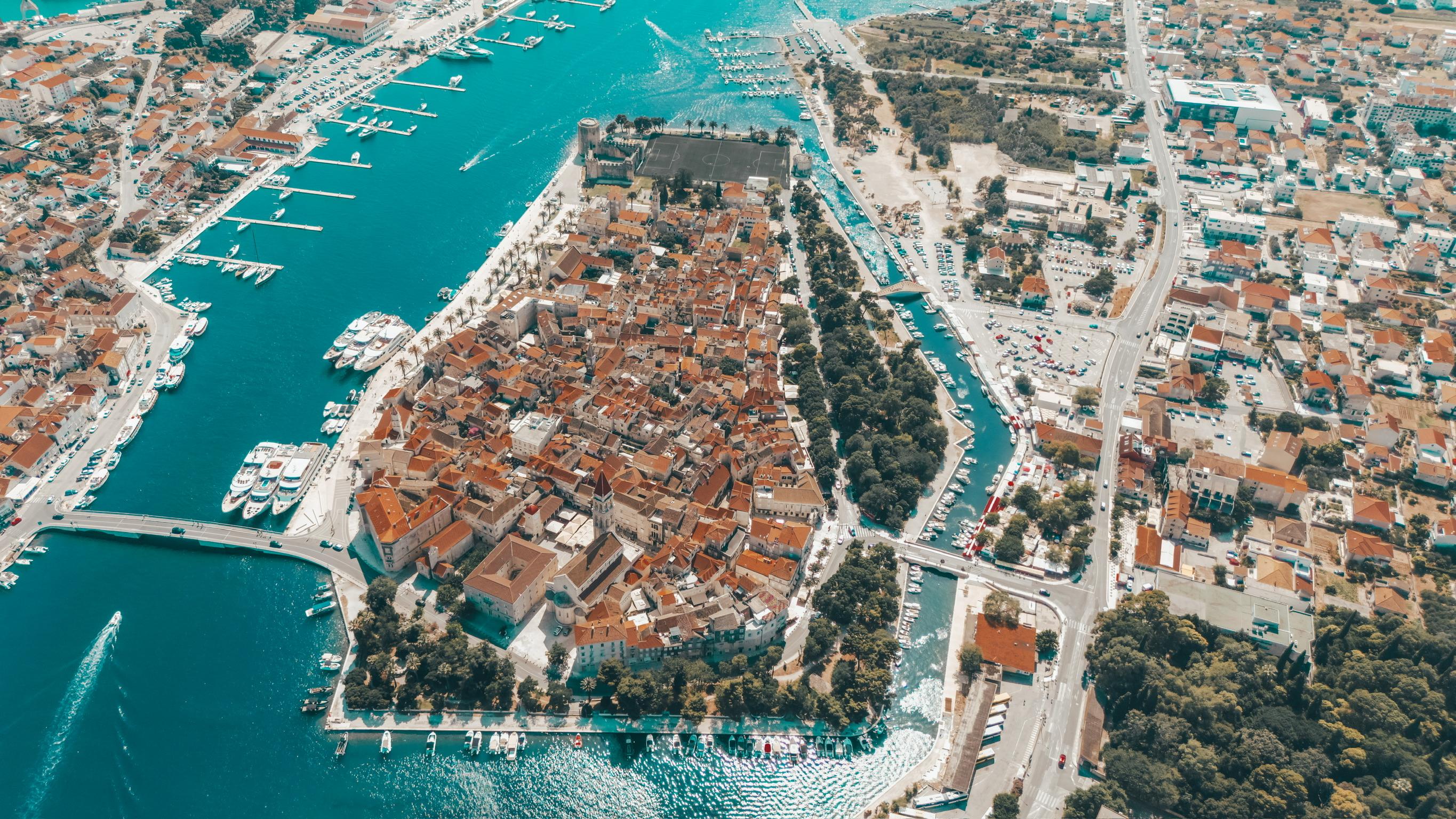 Split: Premium Blue Lagoon & 3-Island Speedboat Adventure