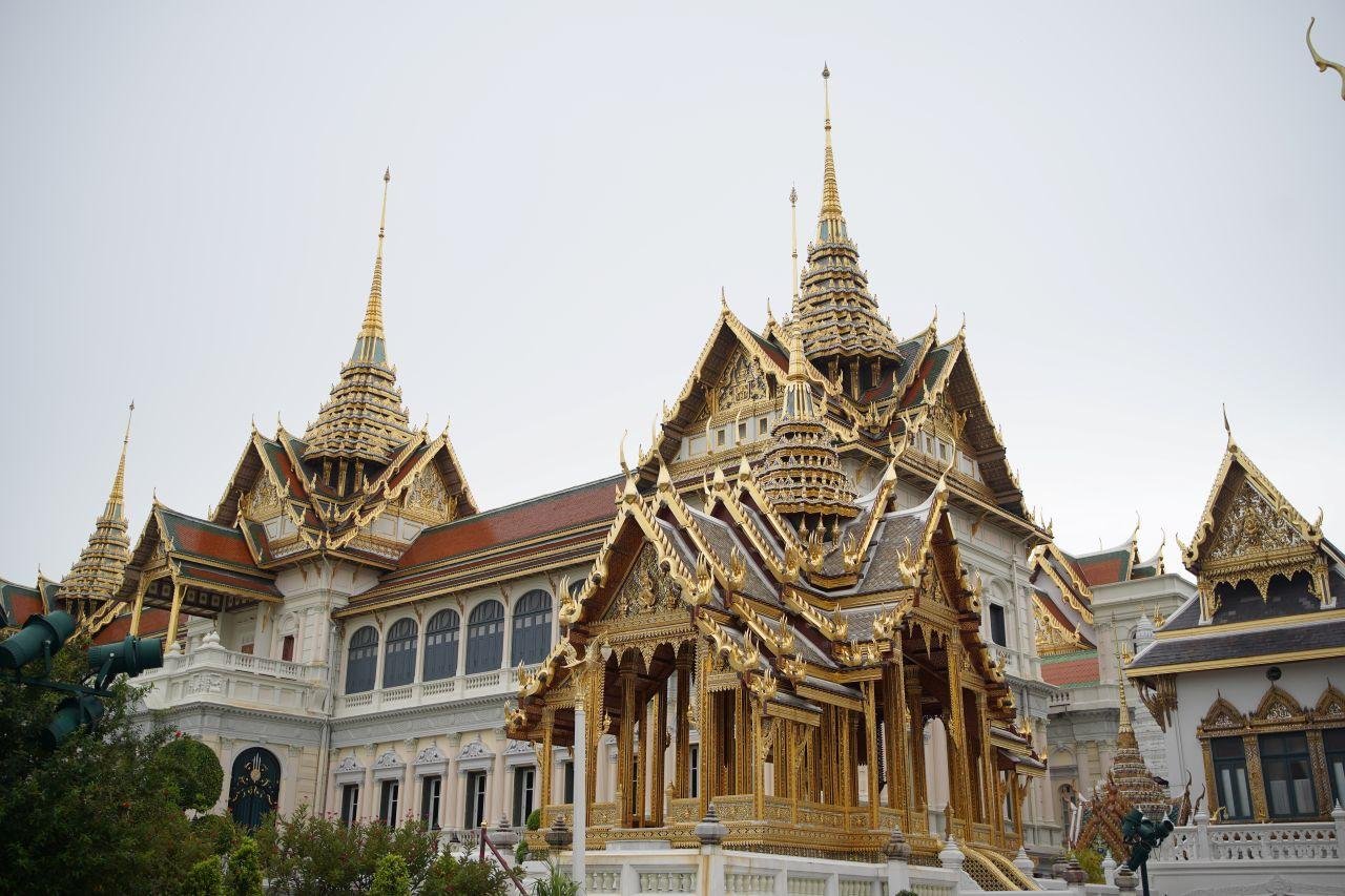 Bangkok Essential Icons: Grand Palace, Temples & Canal Cruise