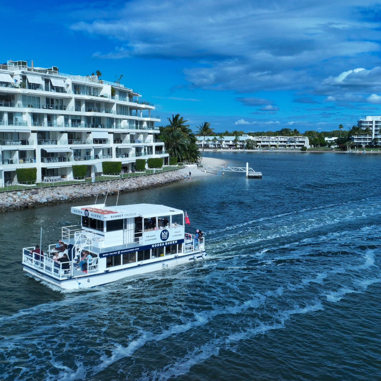 Noosa River Seafood Lunch Cruise